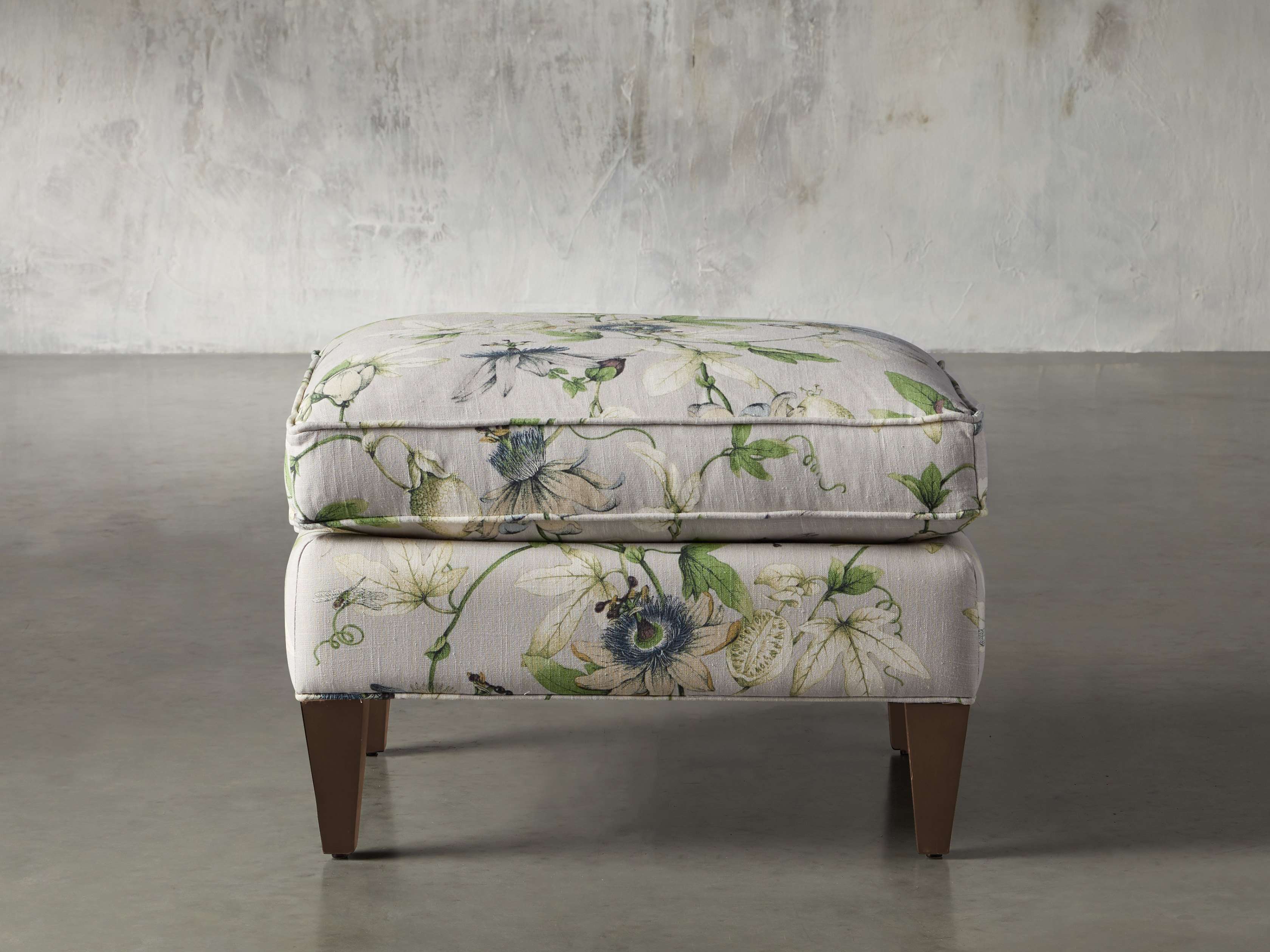 Plazza 25" Upholstered Ottoman