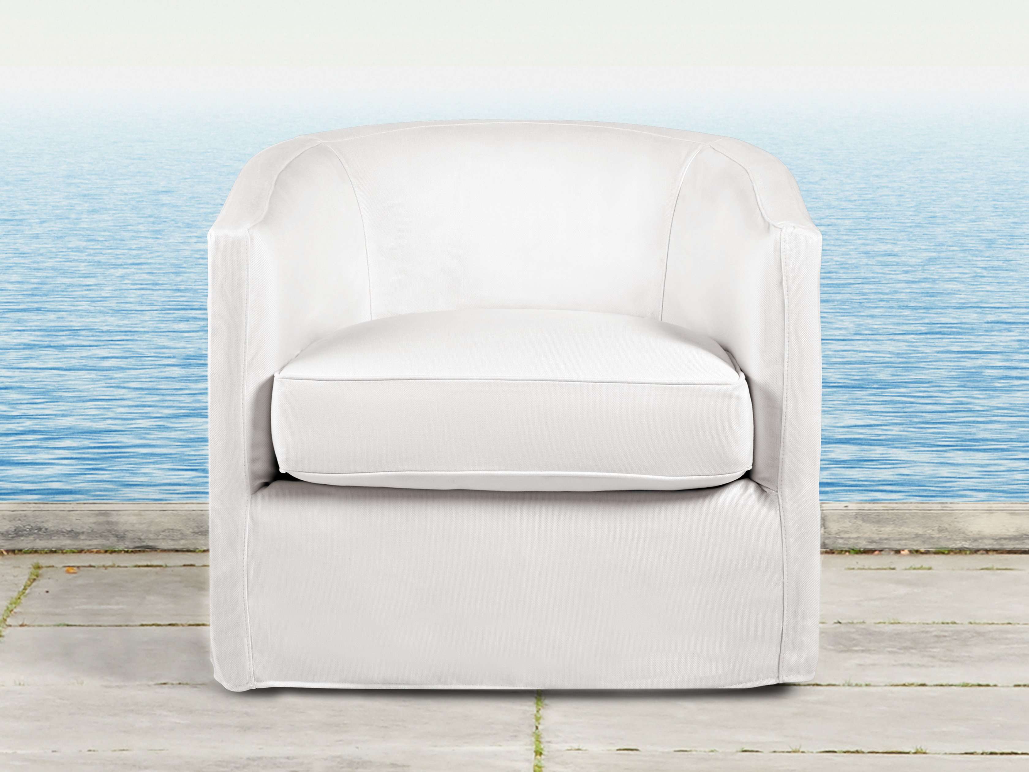 Costa Rei Outdoor 34" Slipcovered Swivel Chair