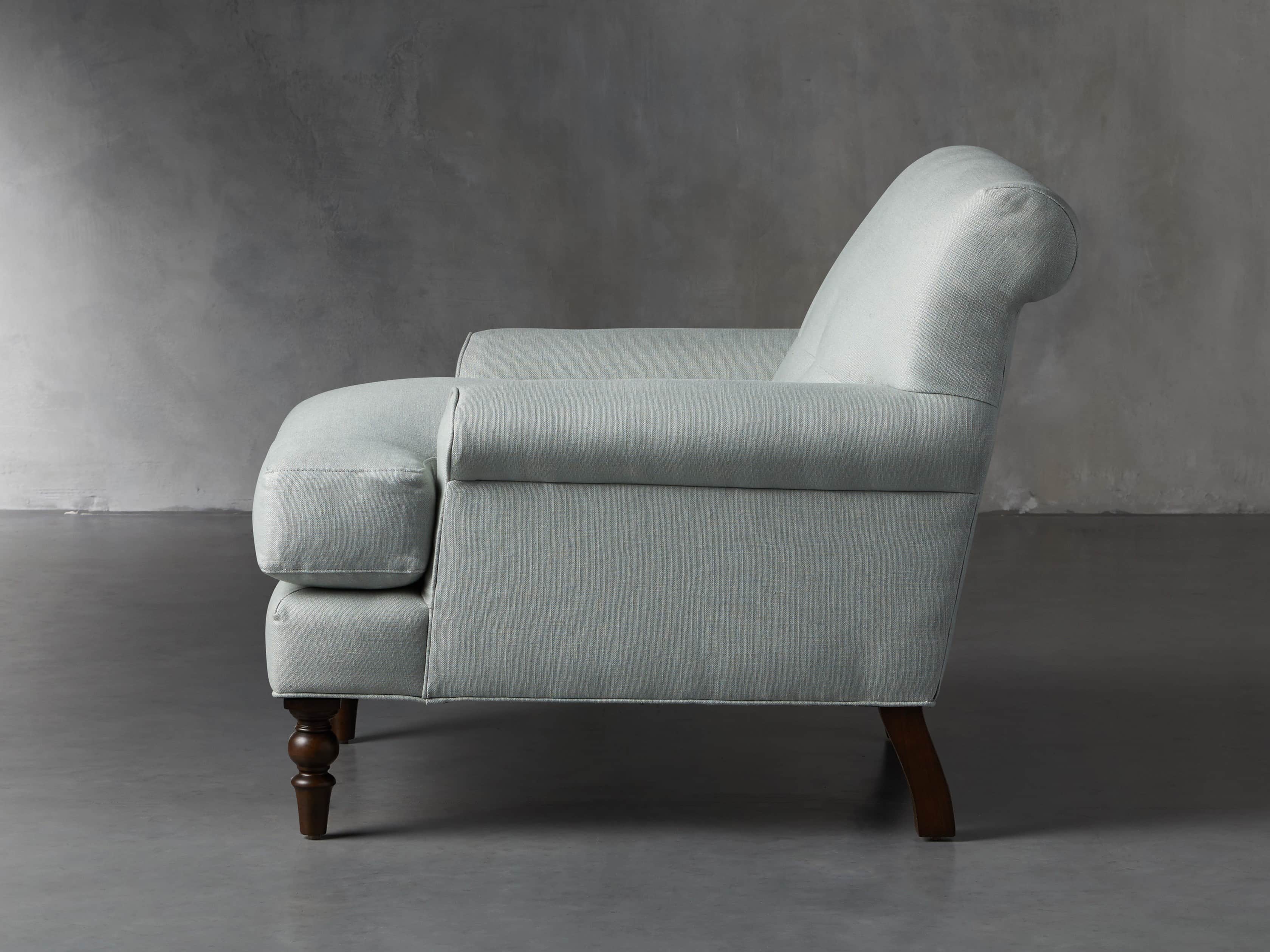 Roslyn Upholstered 34" Chair