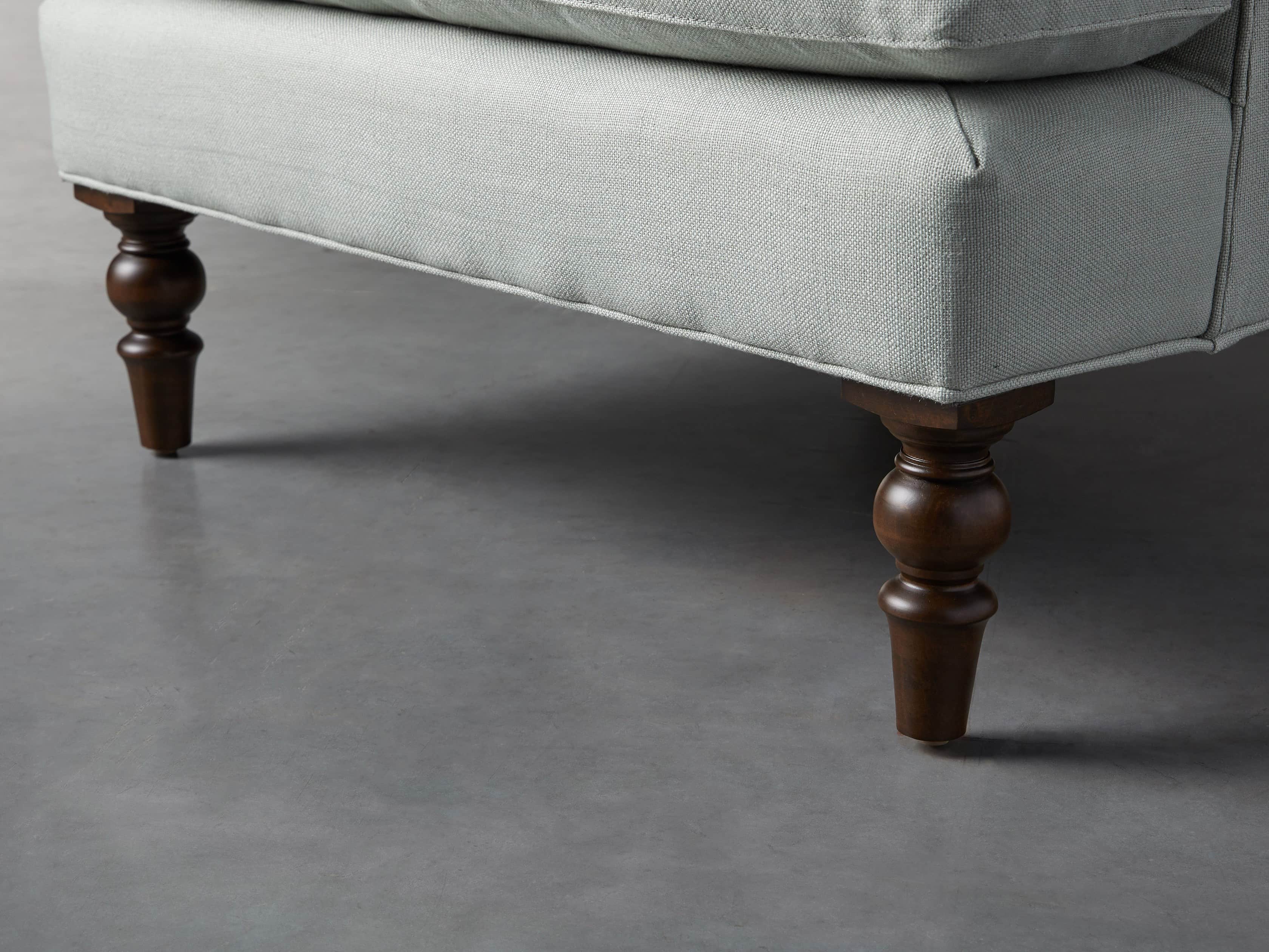 Roslyn Upholstered 34" Chair