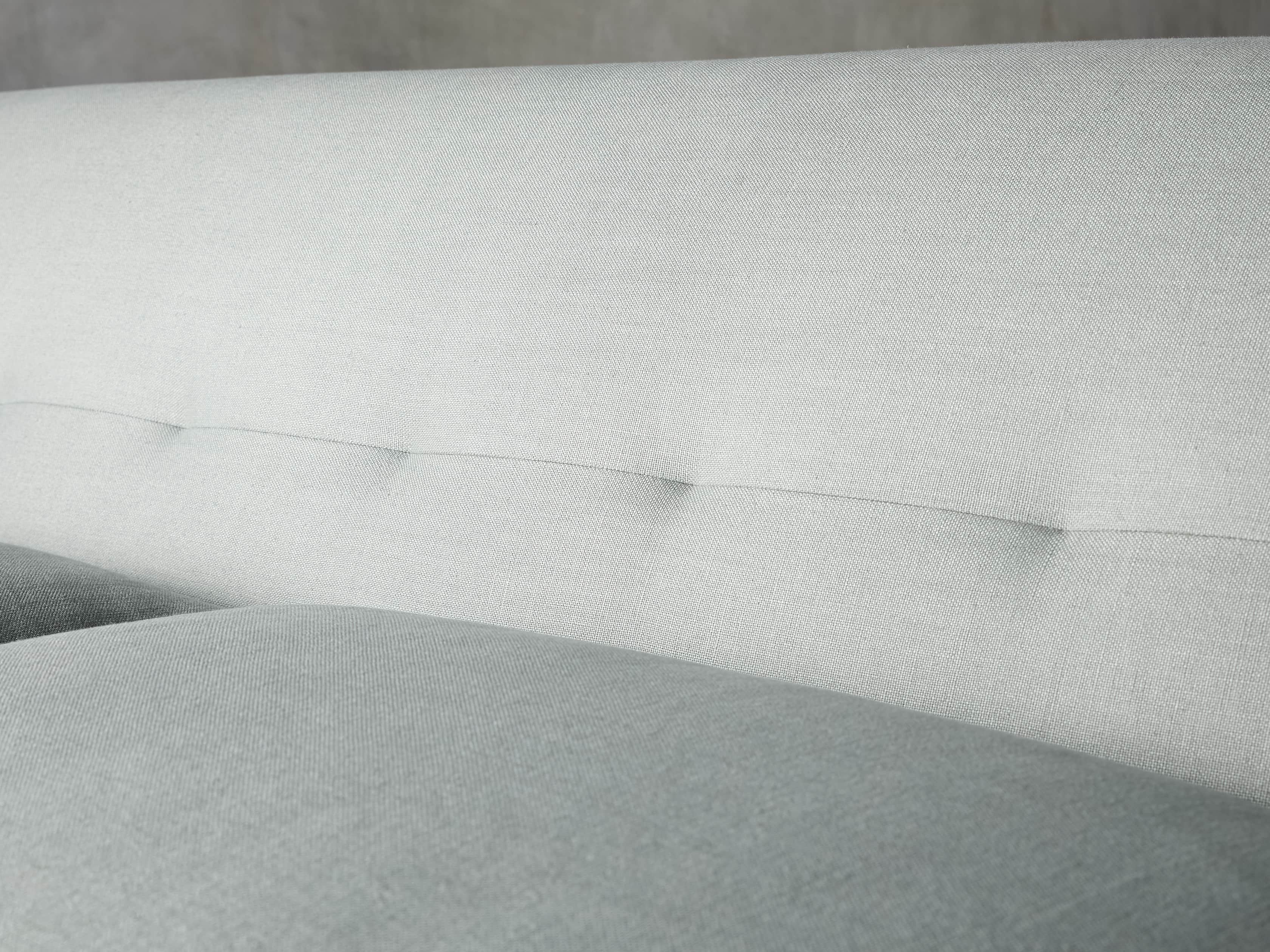 Roslyn Upholstered 87" Sofa