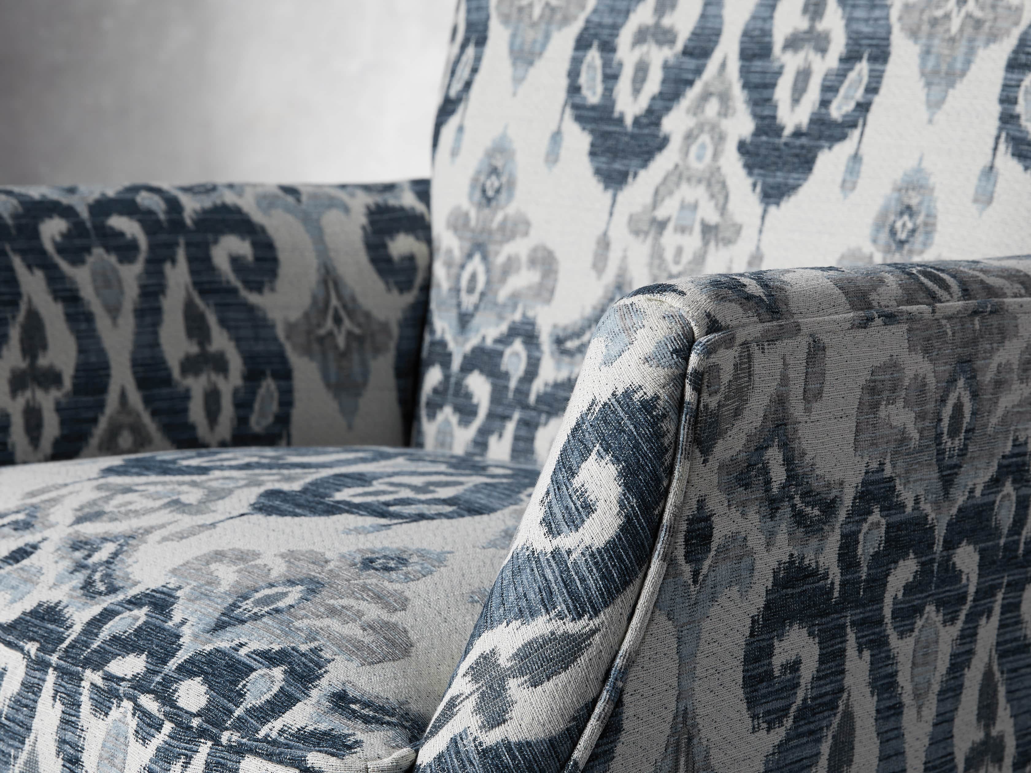 Desmond Upholstered 31" Chair