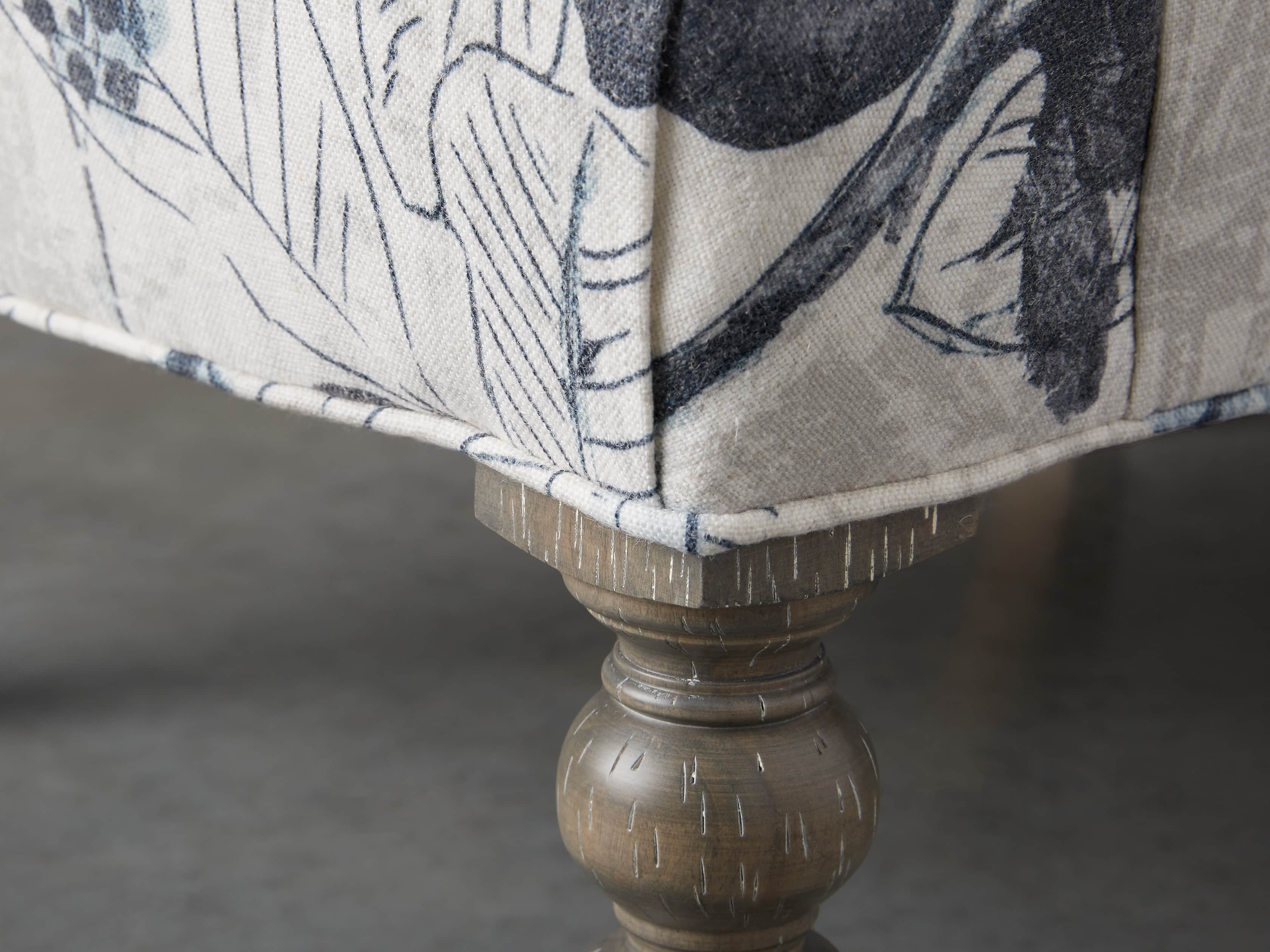 Donatella Upholstered 30" Chair