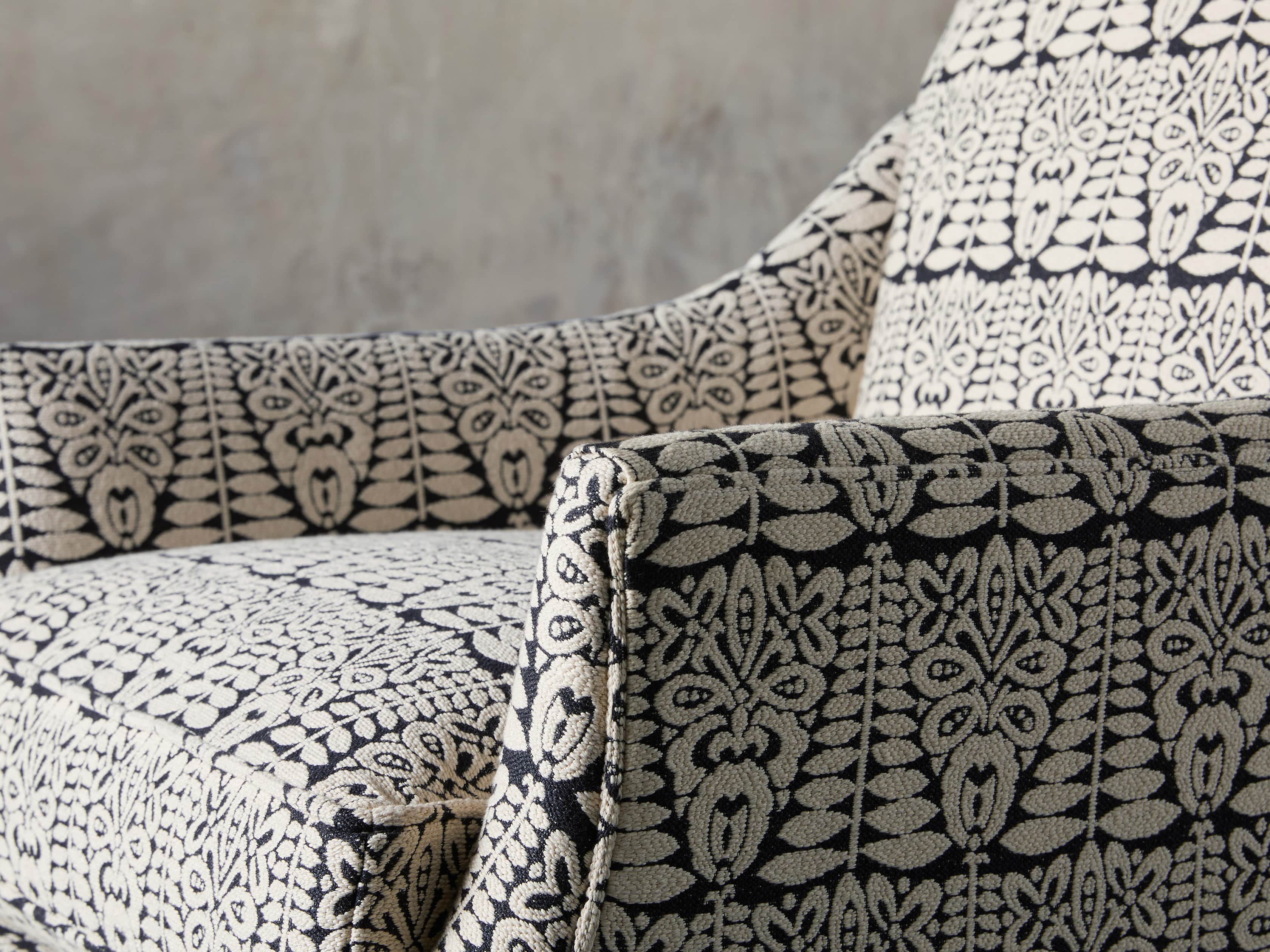 Dori Upholstered 31" Chair