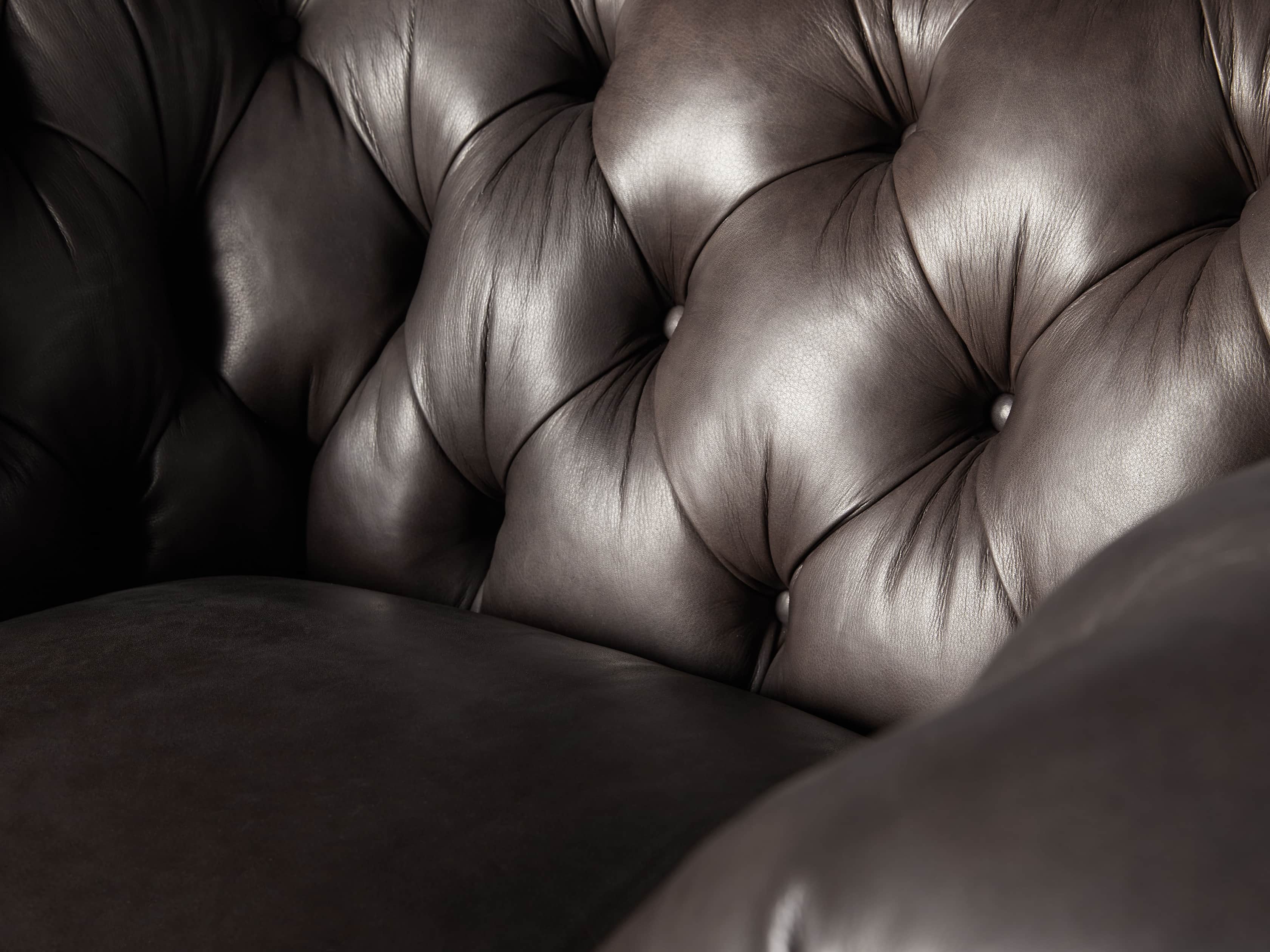 Wessex Leather 56" Chair