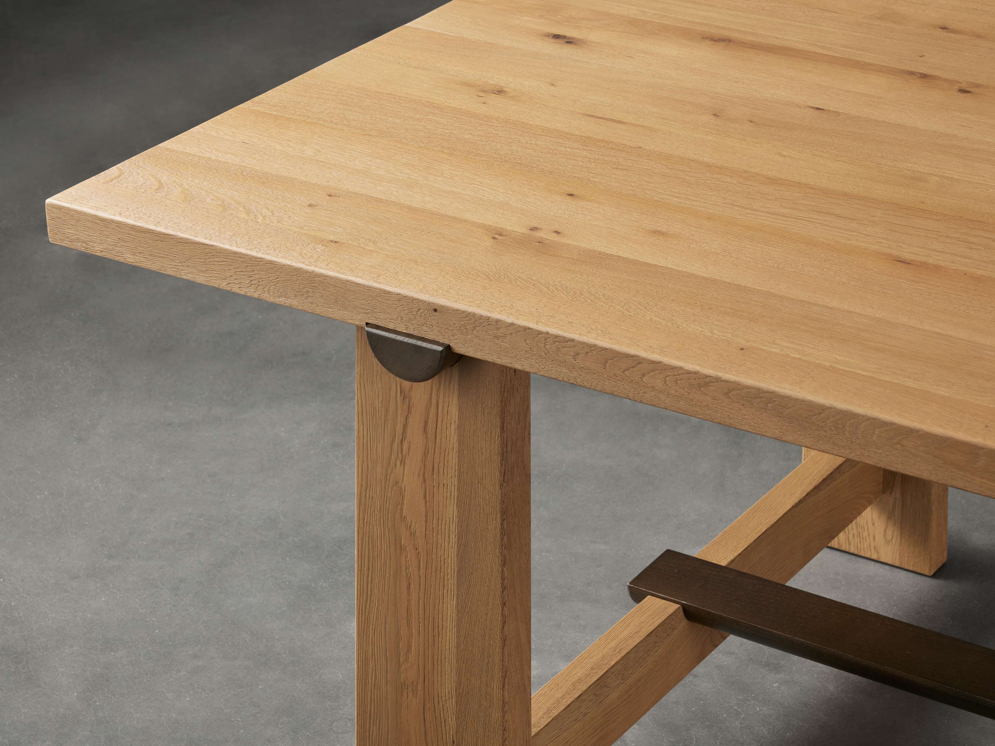 Auden Dining Table