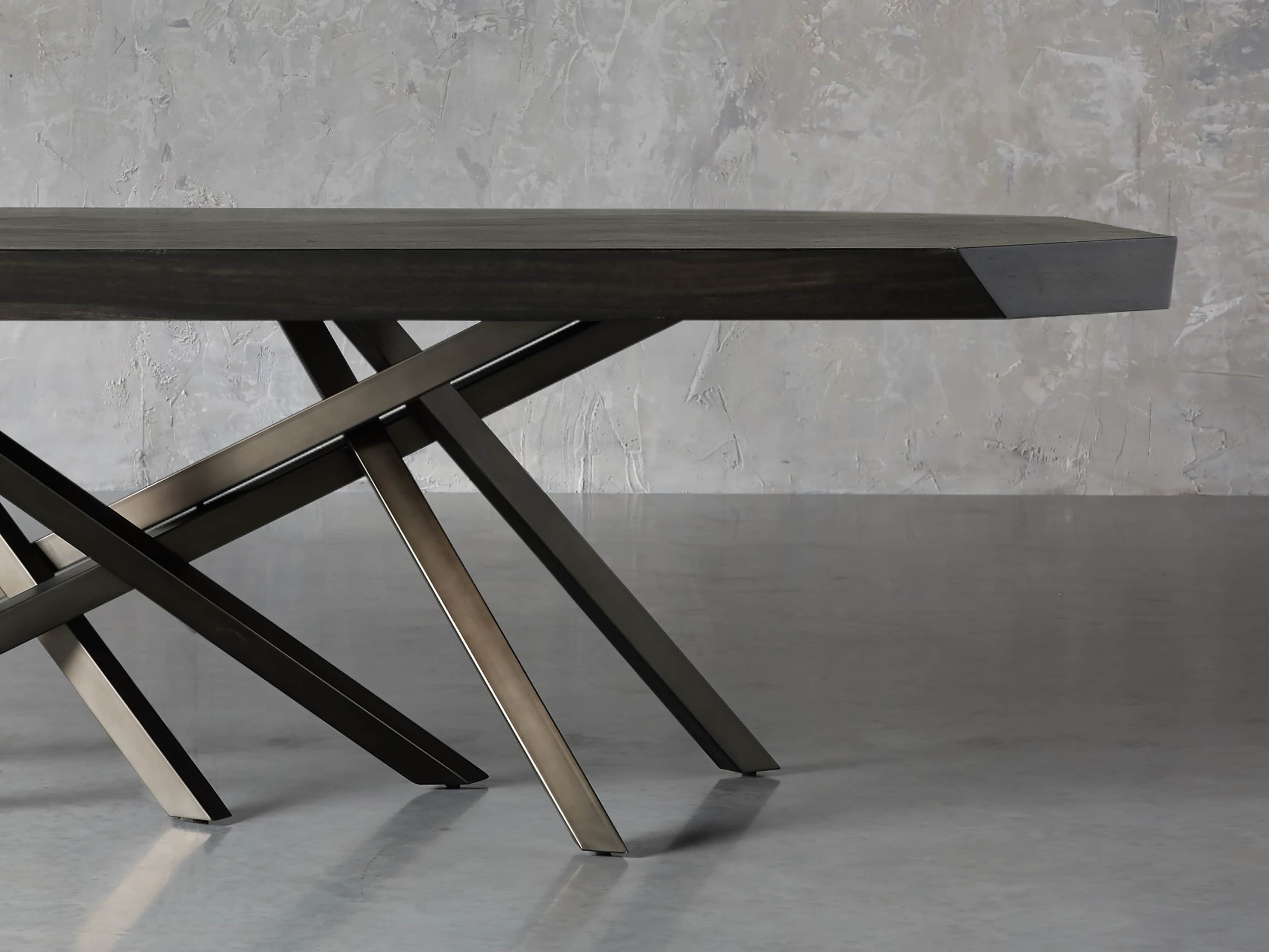 Carrinna 84" Dining Table in Oscuro