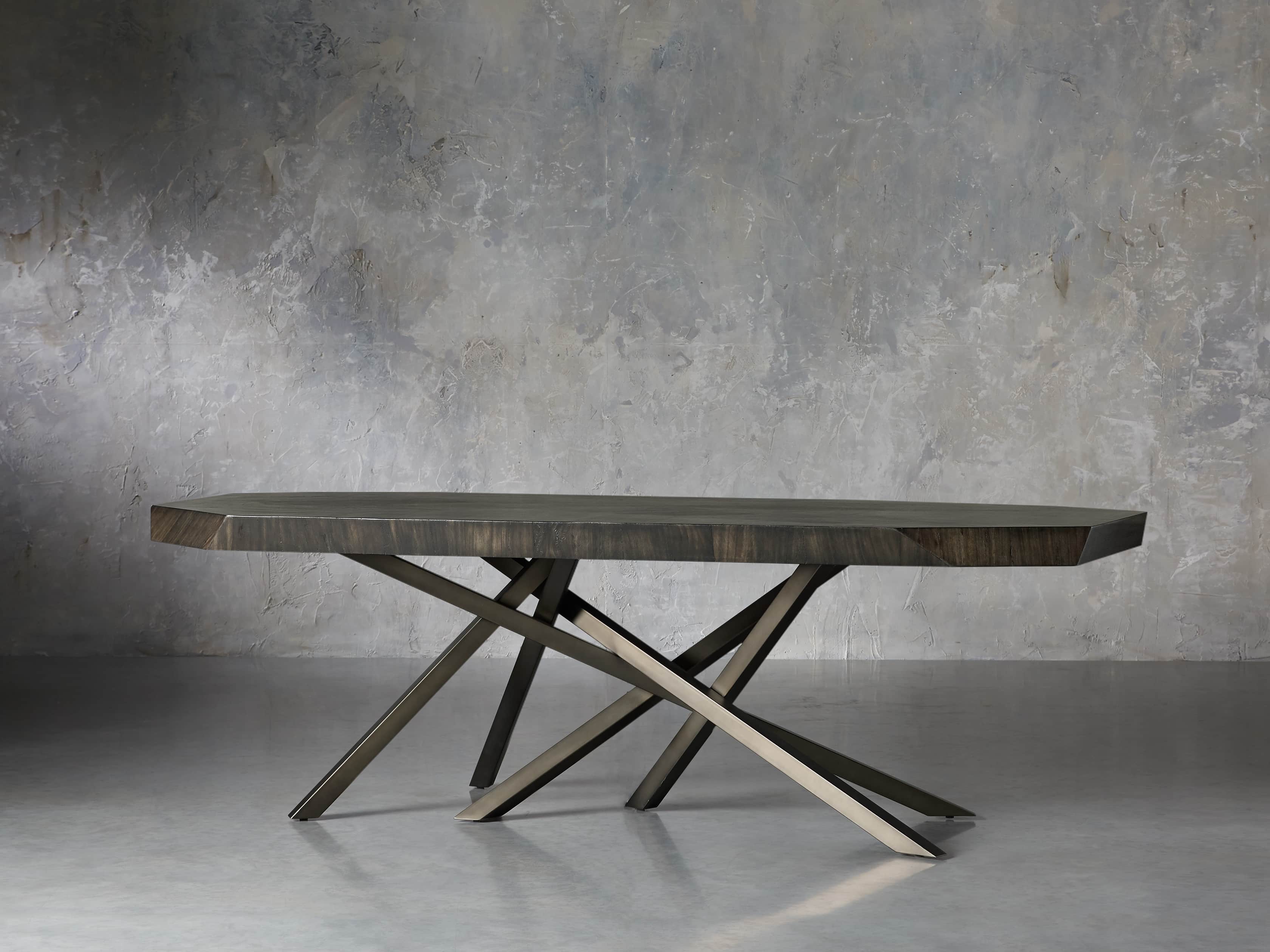 Carrinna 84" Dining Table in Oscuro
