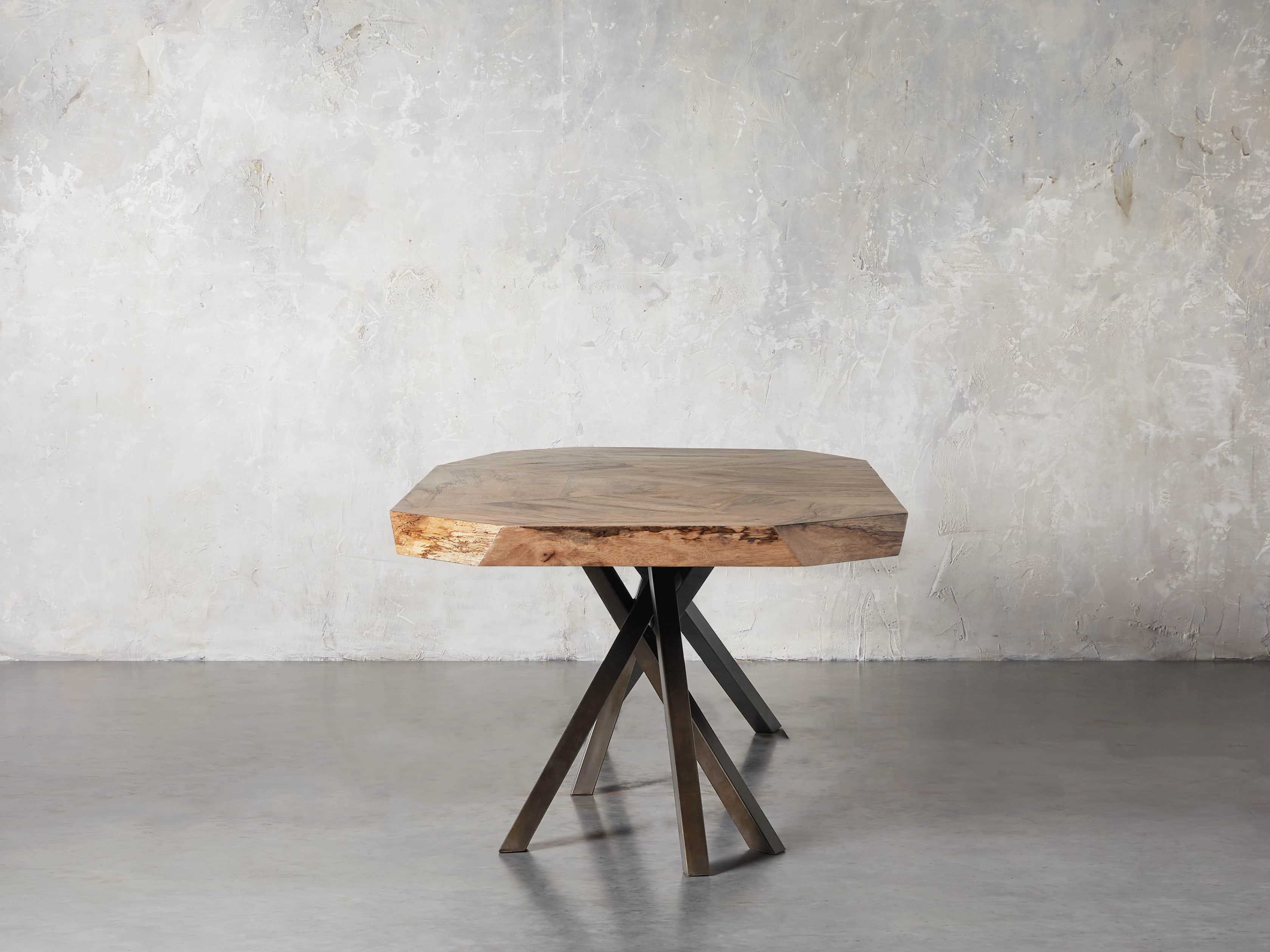 Carrinna 96" Dining Table in Palografico
