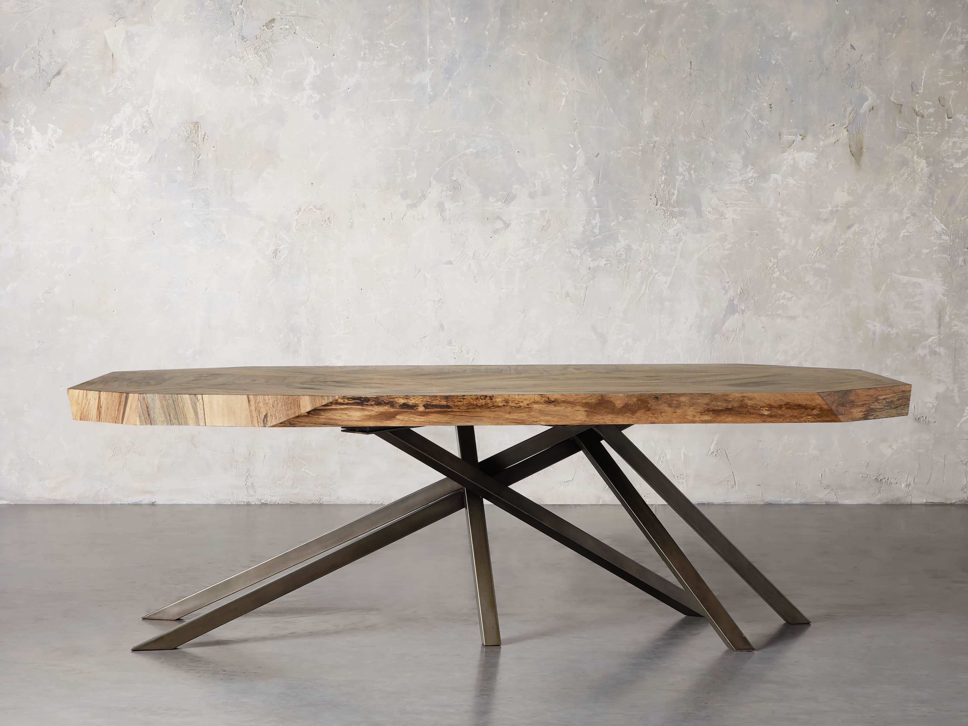 Carrinna 96" Dining Table in Palografico