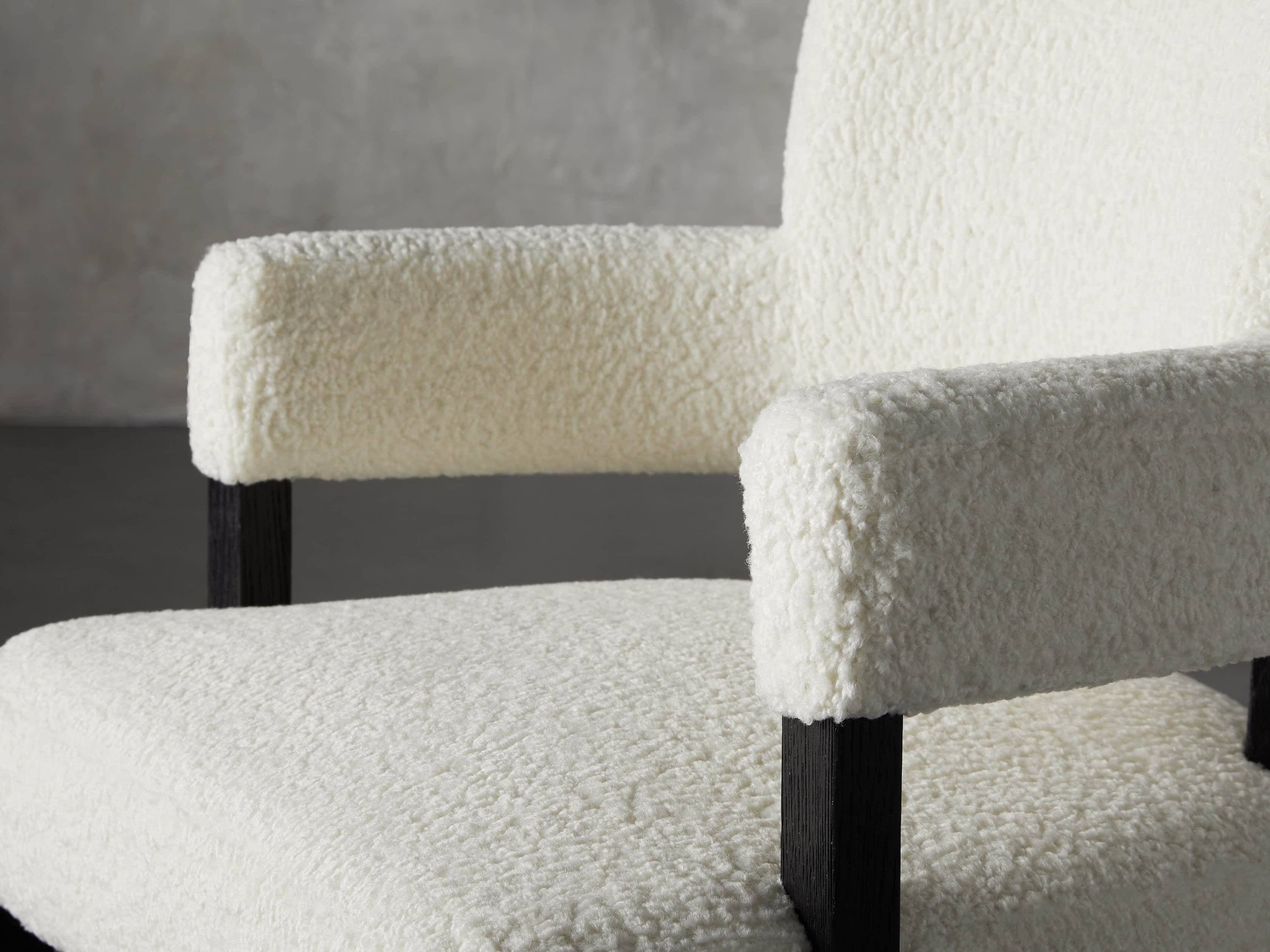Fallyn 21" Dining Arm Chair in Faux Shearling