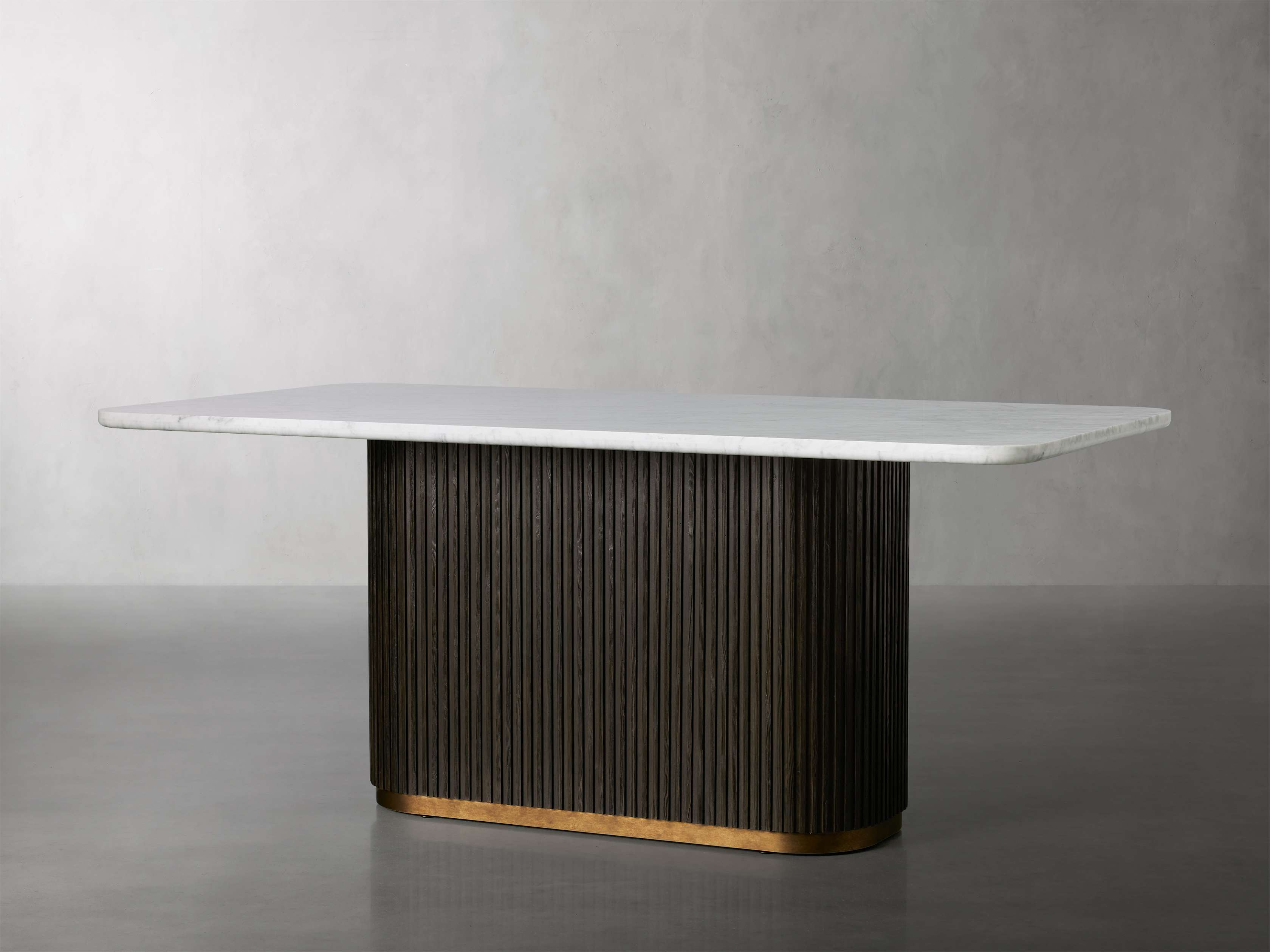 Finnley Dining Table