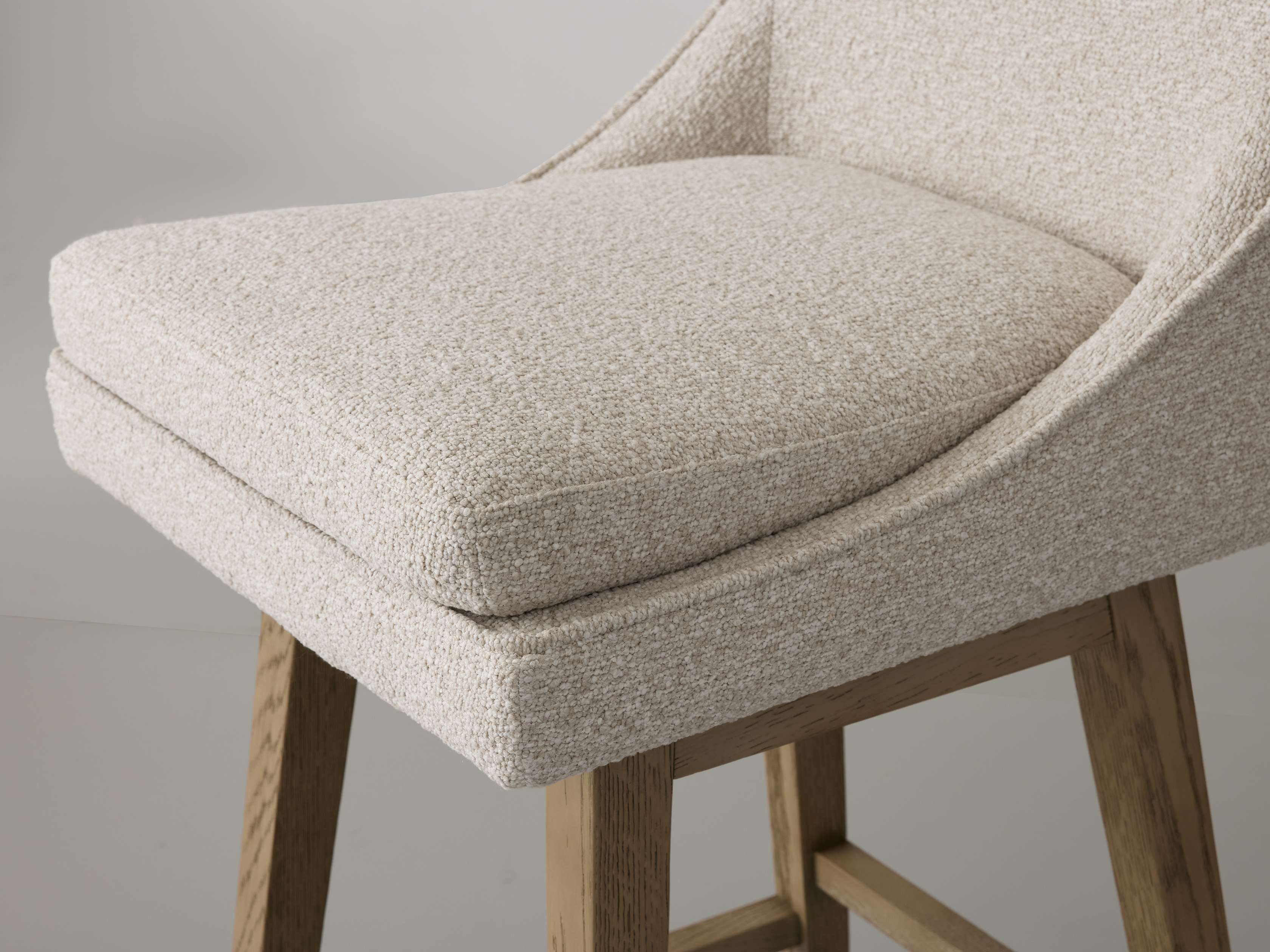 Lunden Swivel Stool in Fawn