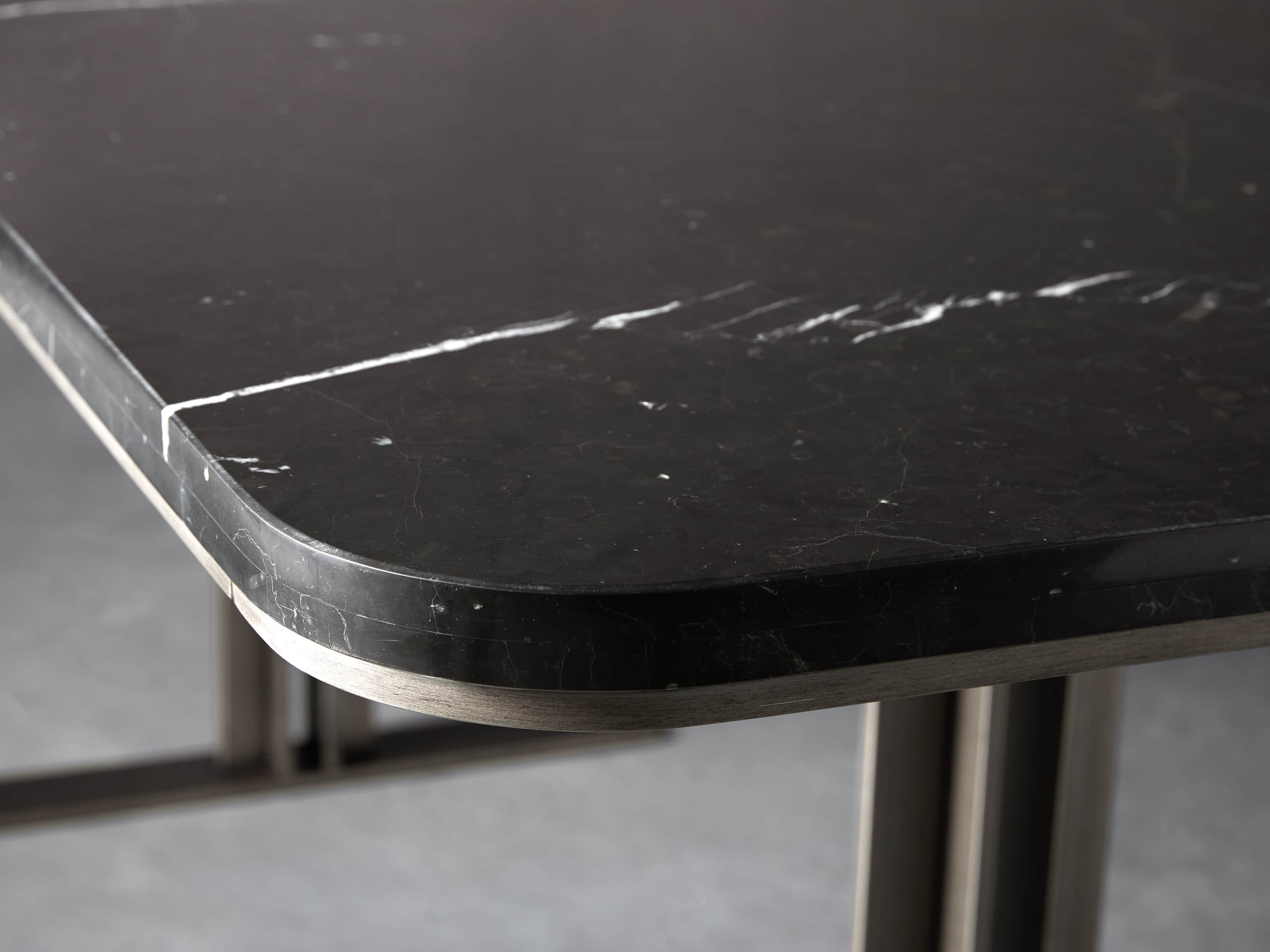 Massa Kitchen Table in Black