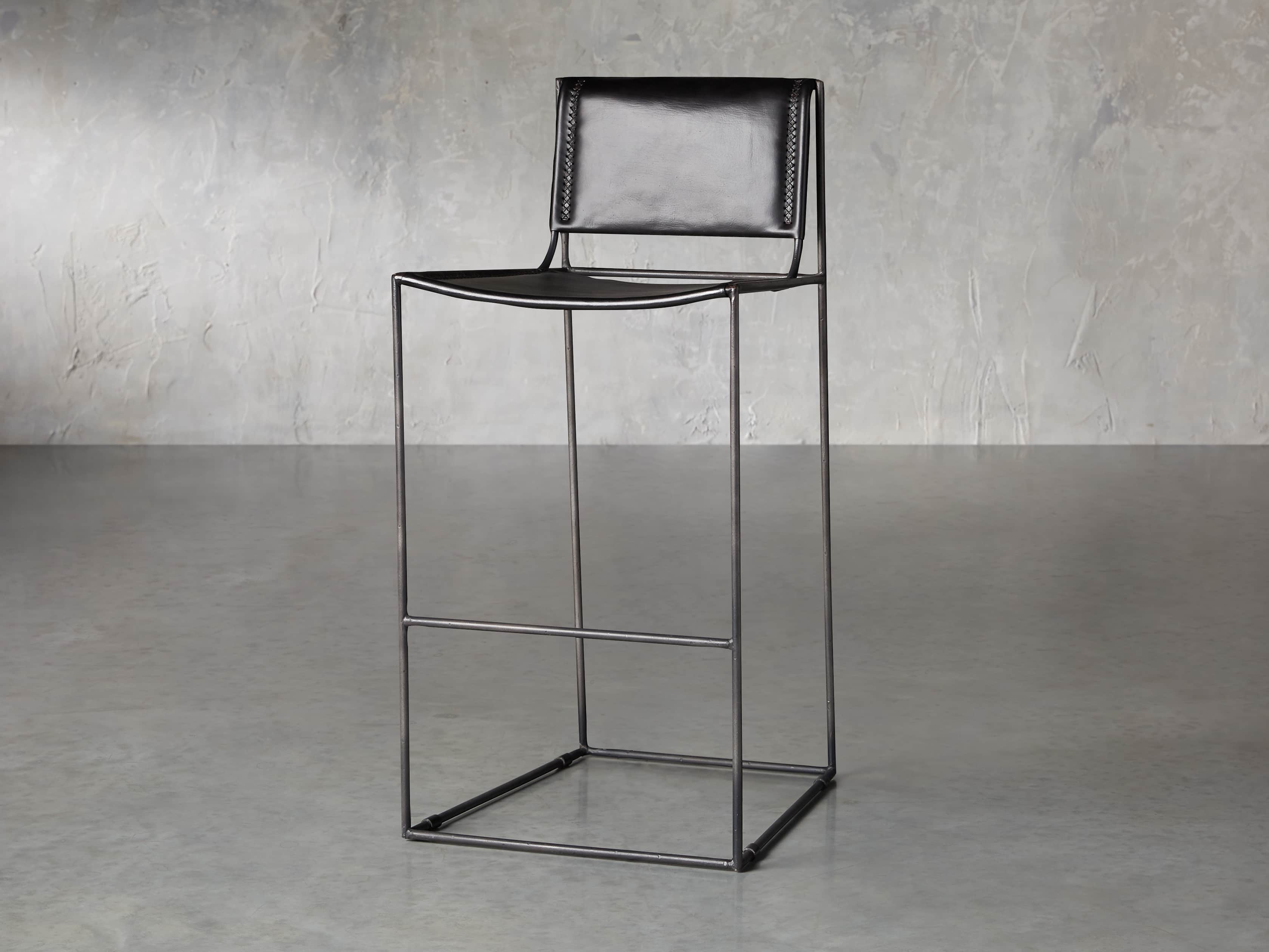 Oeste 19" Barstool in Black Coffee