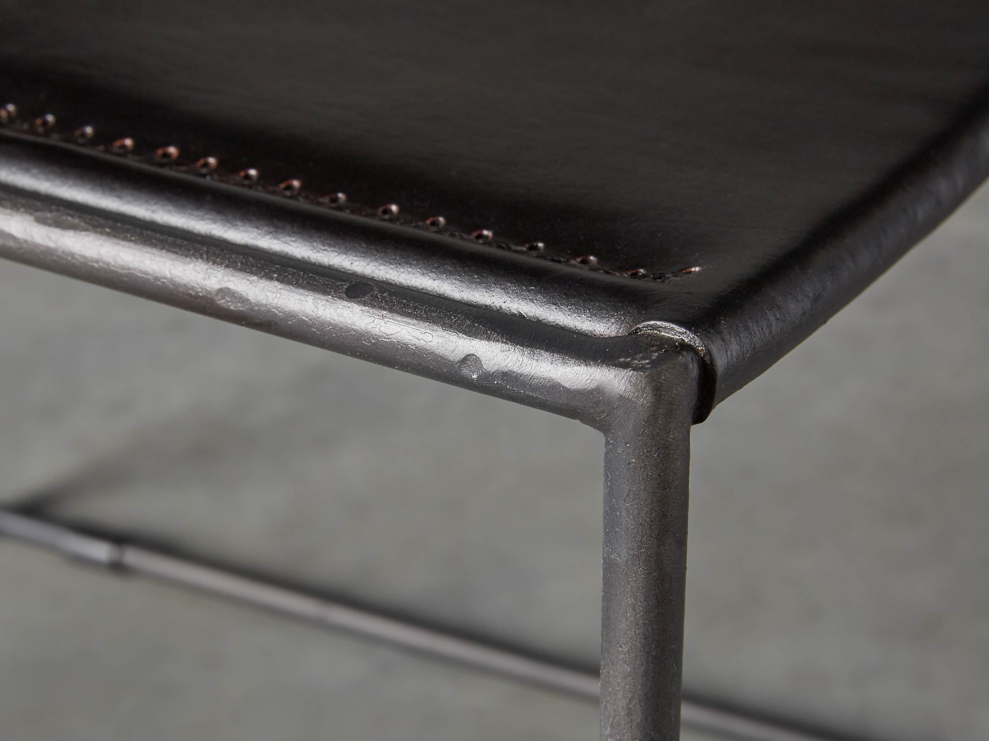 Oeste 19" Barstool in Black Coffee