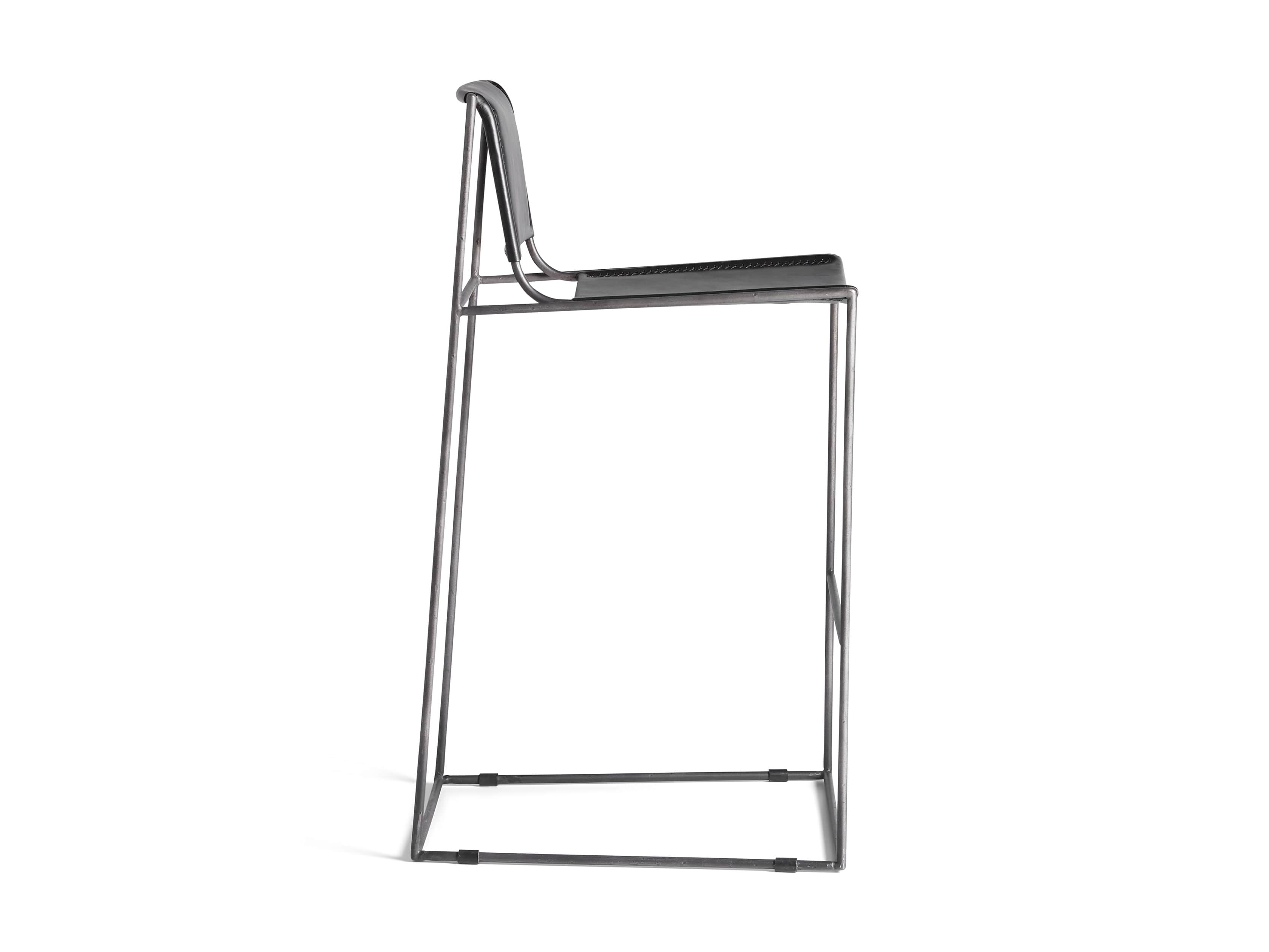 Oeste 19" Barstool in Black Coffee