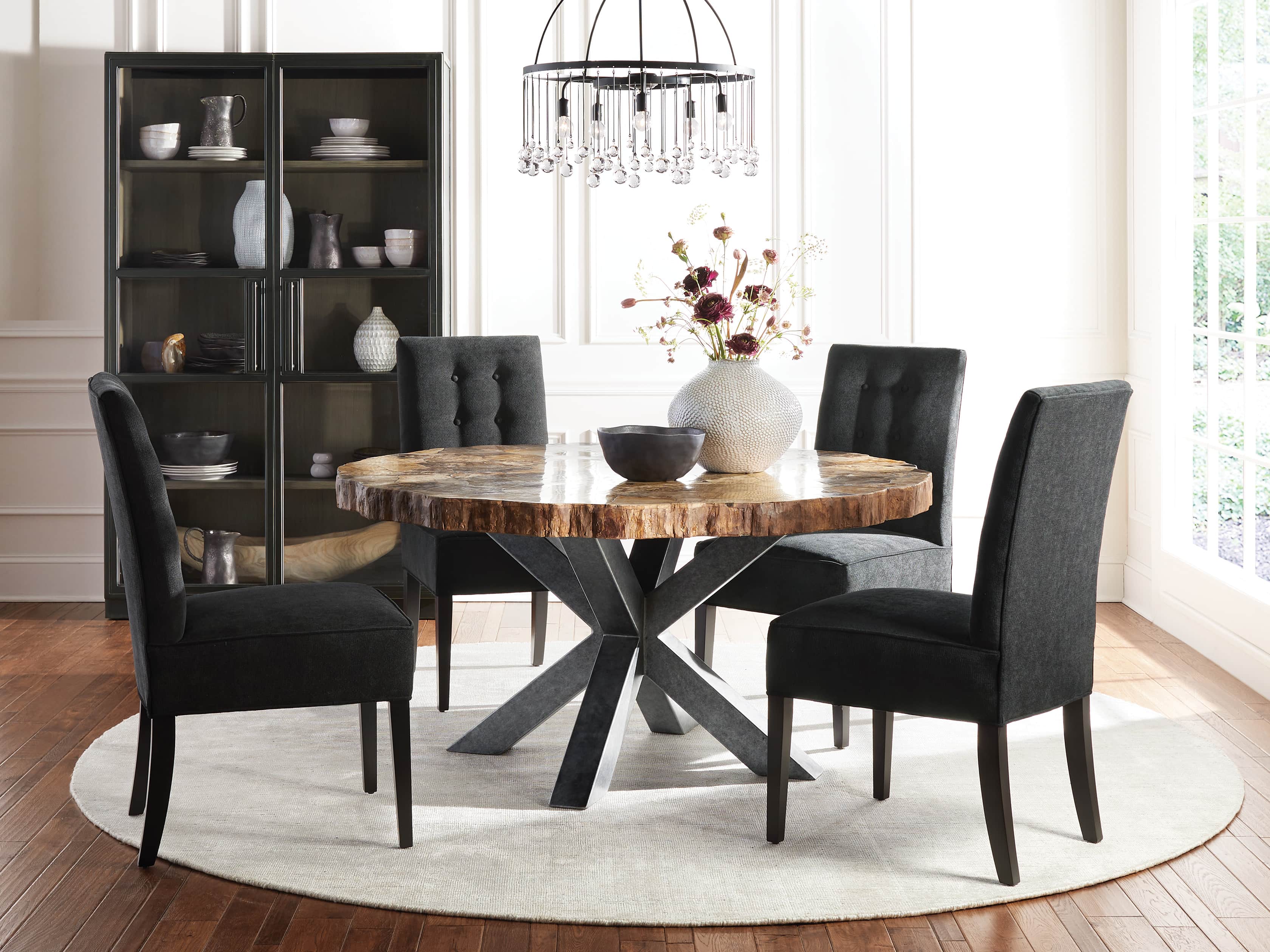 petra dining table and chairs