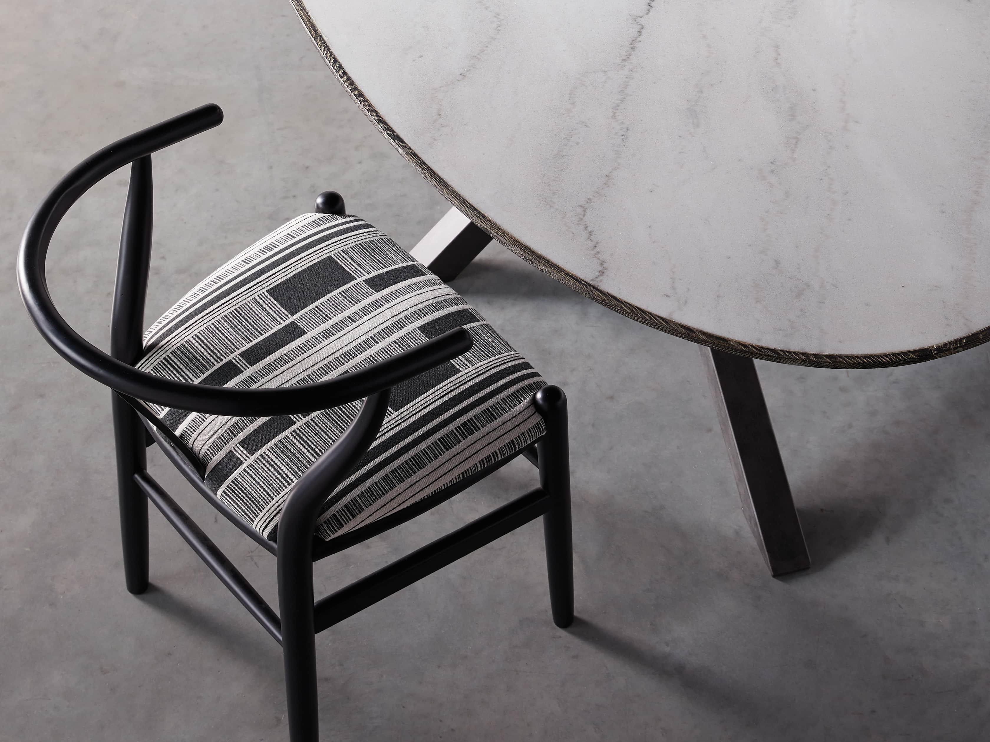 Robin 21" Dining Side Chair in Black, slide 9 of 11