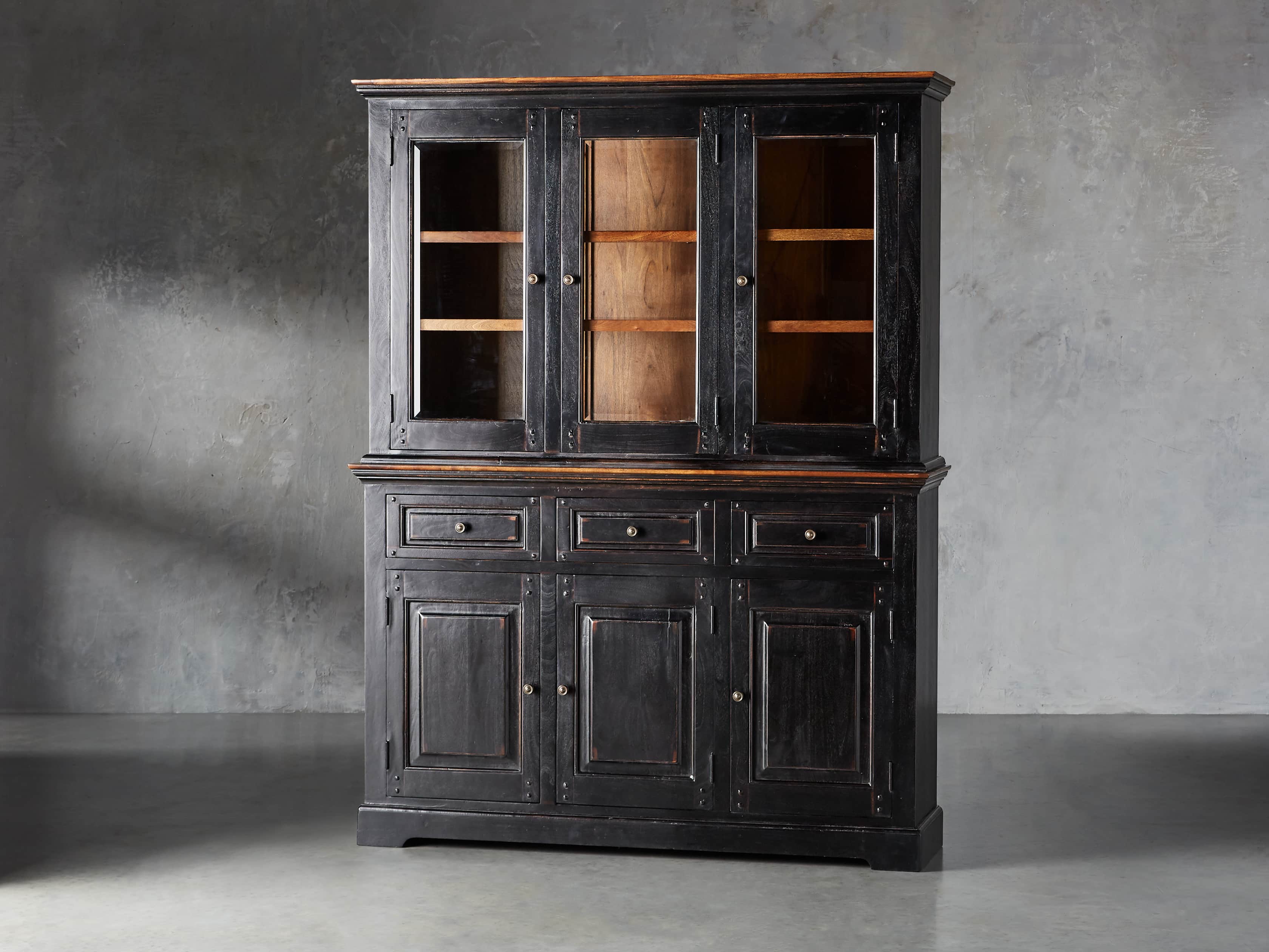 Toulon Buffet with Hutch in Toasted Auburn
