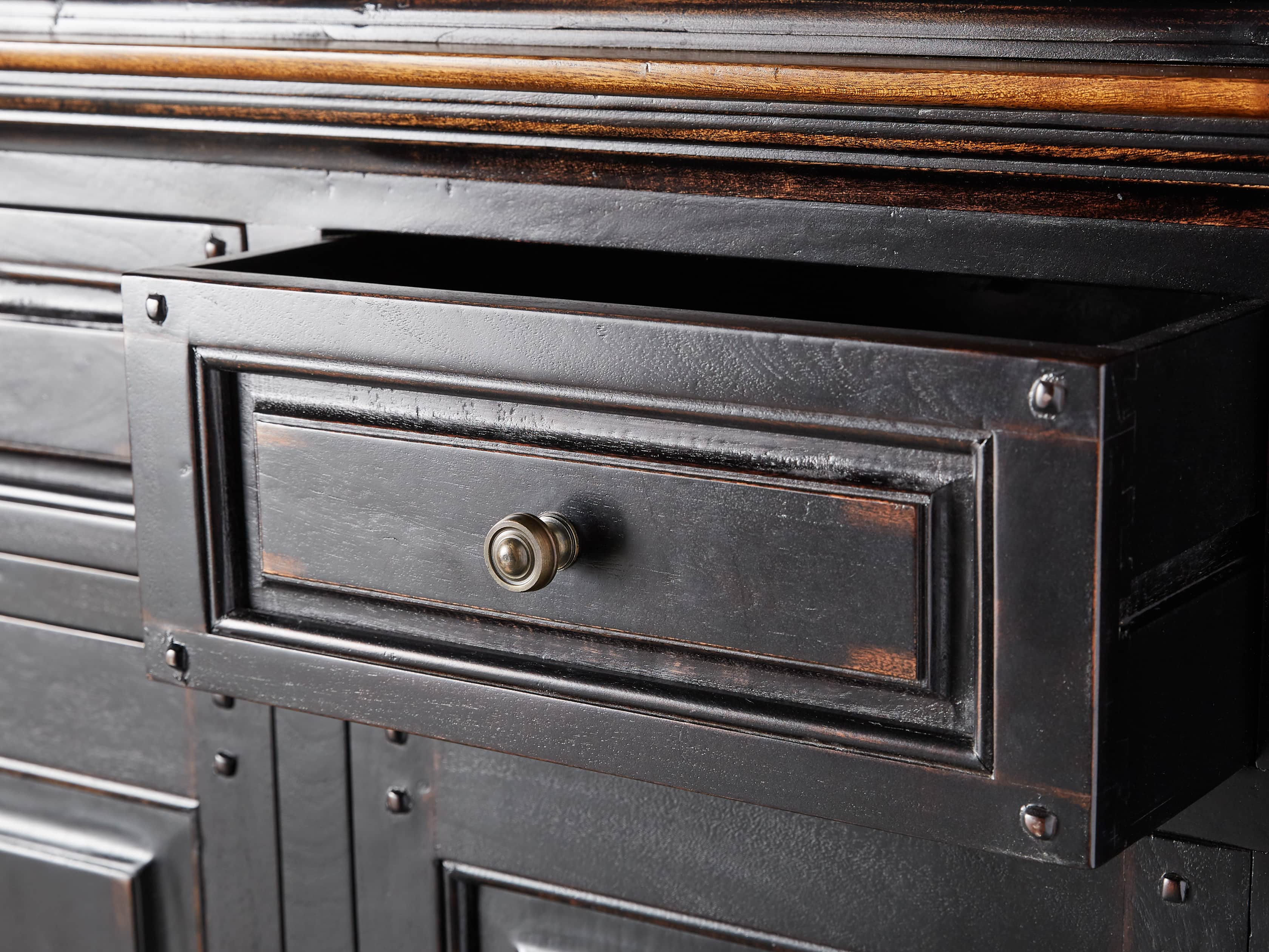 Toulon Buffet with Hutch in Toasted Auburn