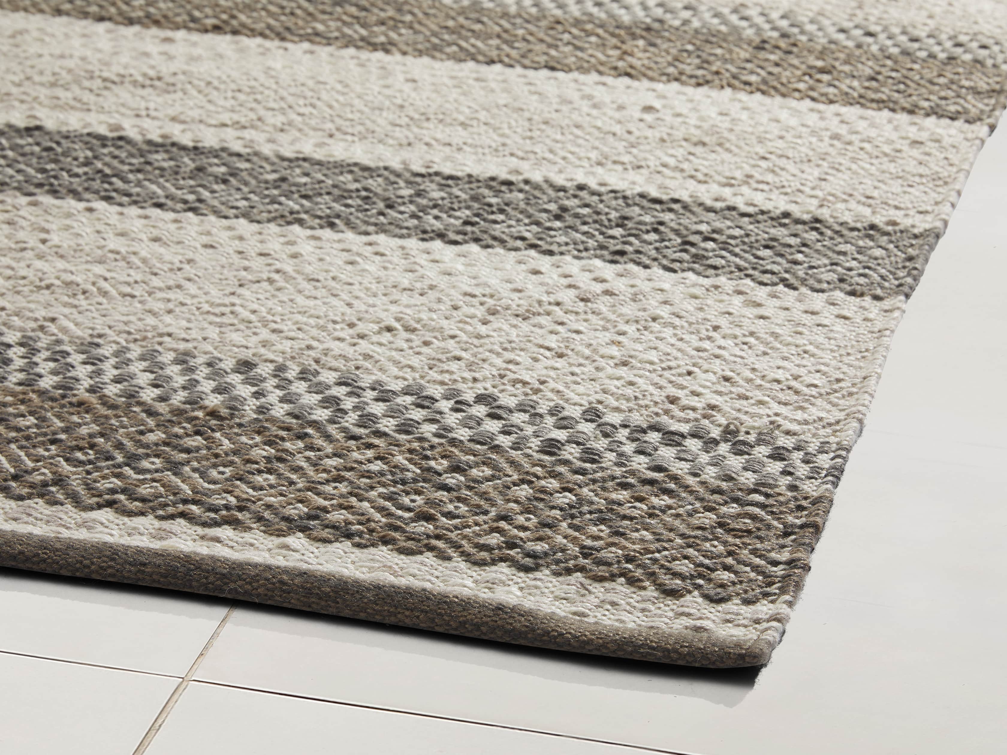 2'6" X 10' Alix Performance Runner Rug, slide 2 of 3