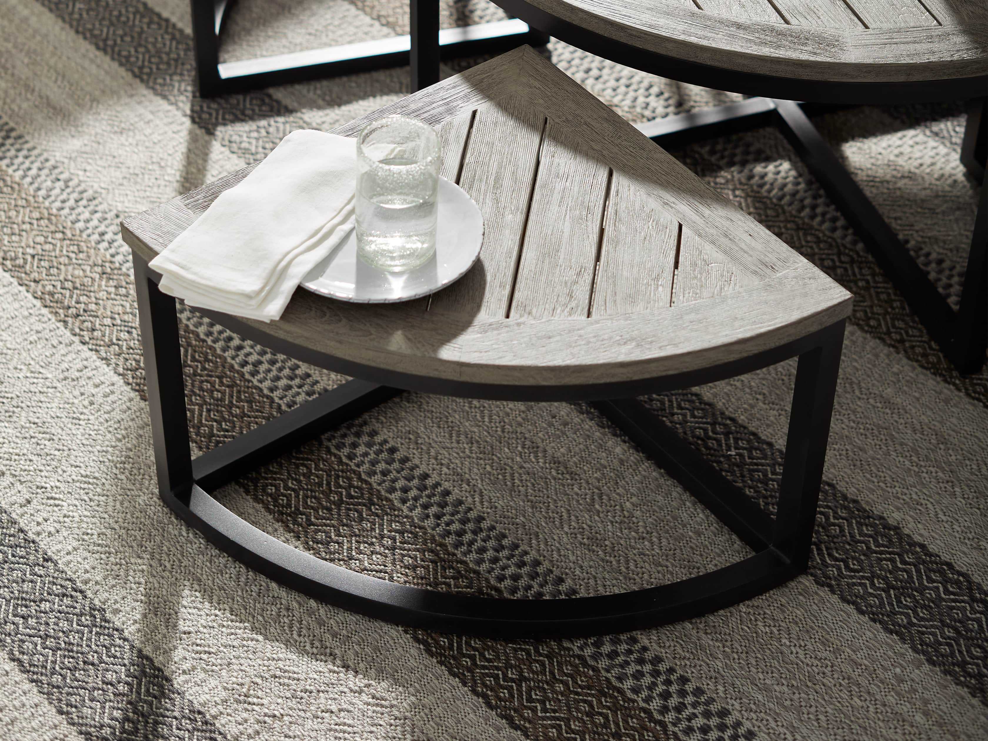 Alix Indoor/Outdoor 8' x 10' Rug, slide 6 of 8