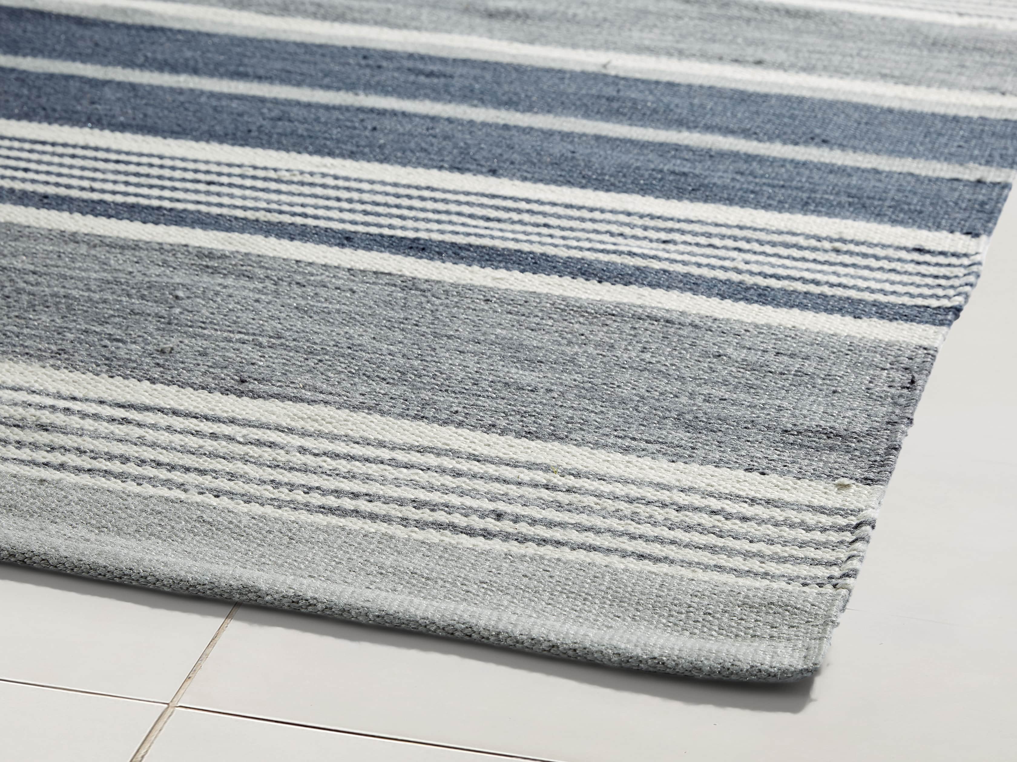 8x10 Marina Outdoor Rug, slide 2 of 4