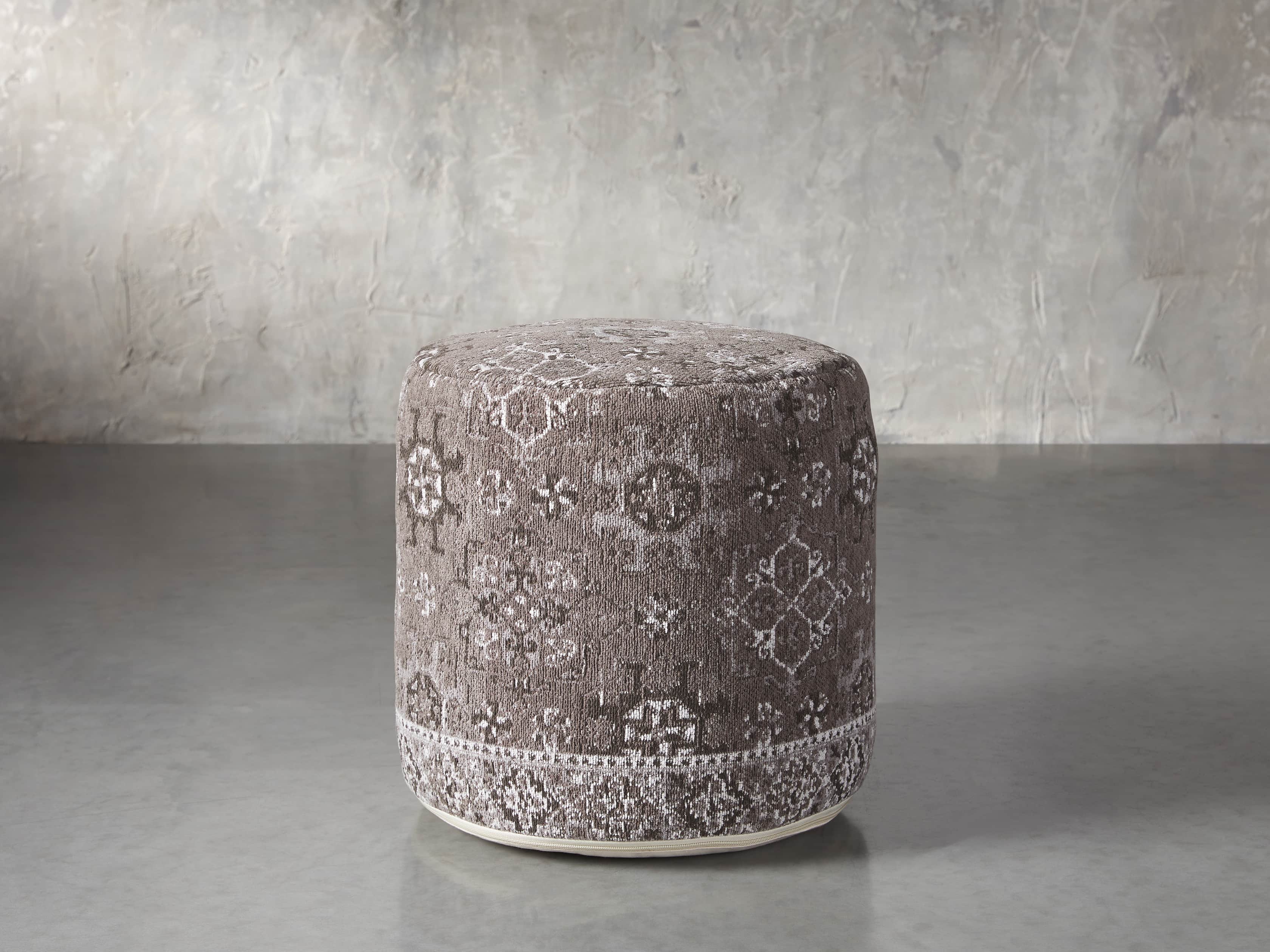 Minito Round Grey Pouf, slide 1 of 3