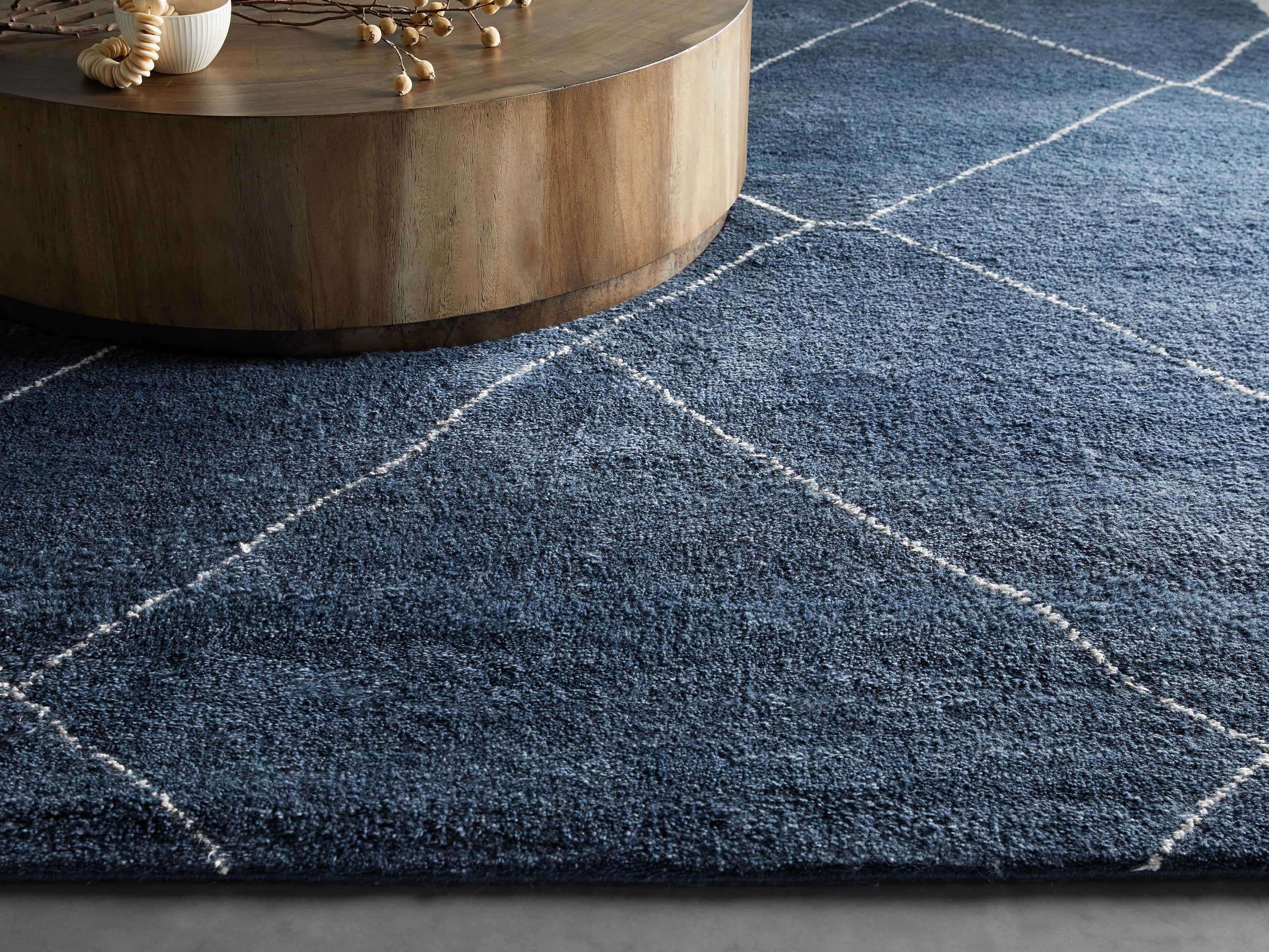 Bensi Hand-Knotted 6' x 9' Rug in Navy