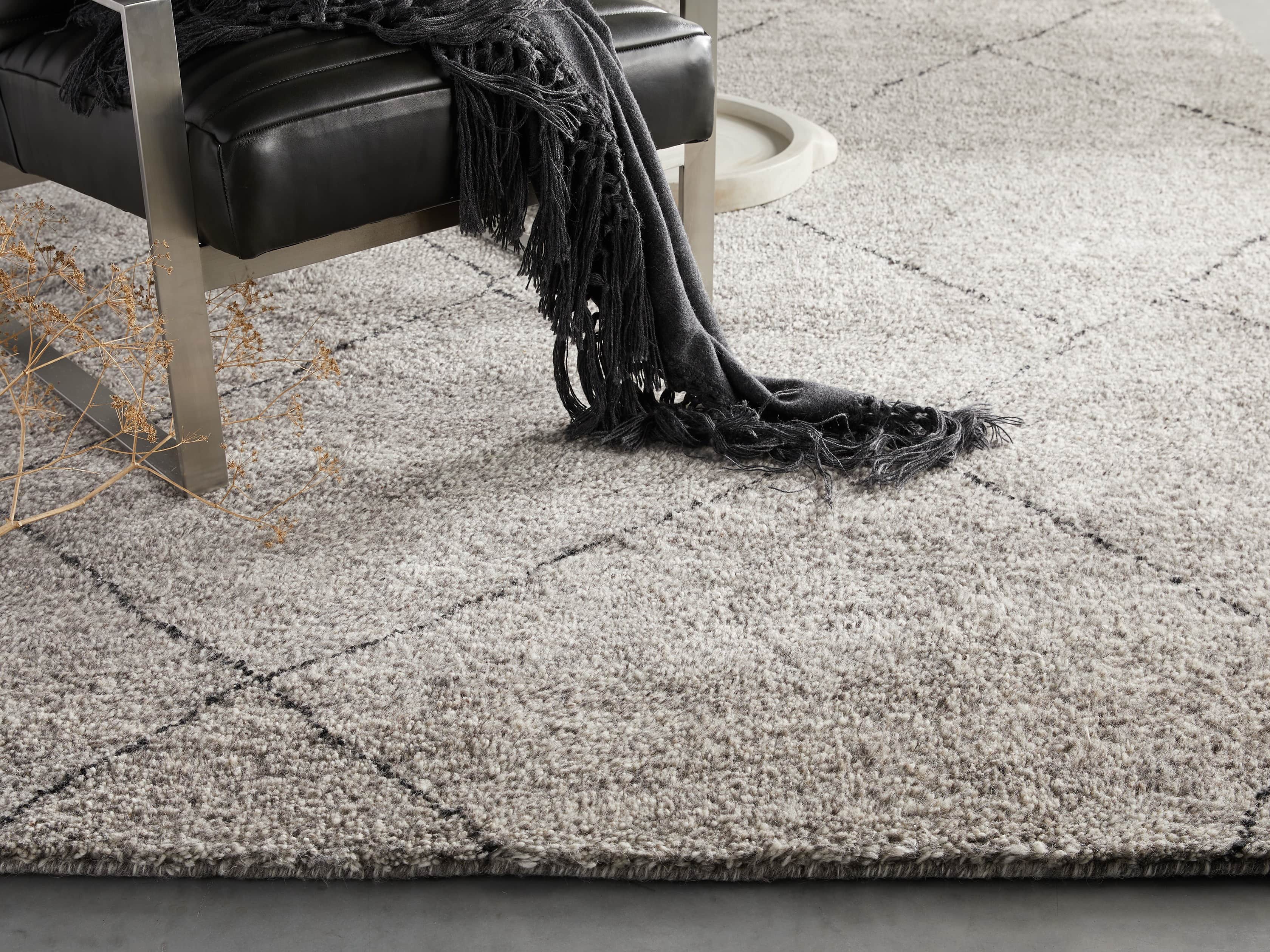 View the Bensi Hand-Knotted Rug | Variant: BENSI ASH