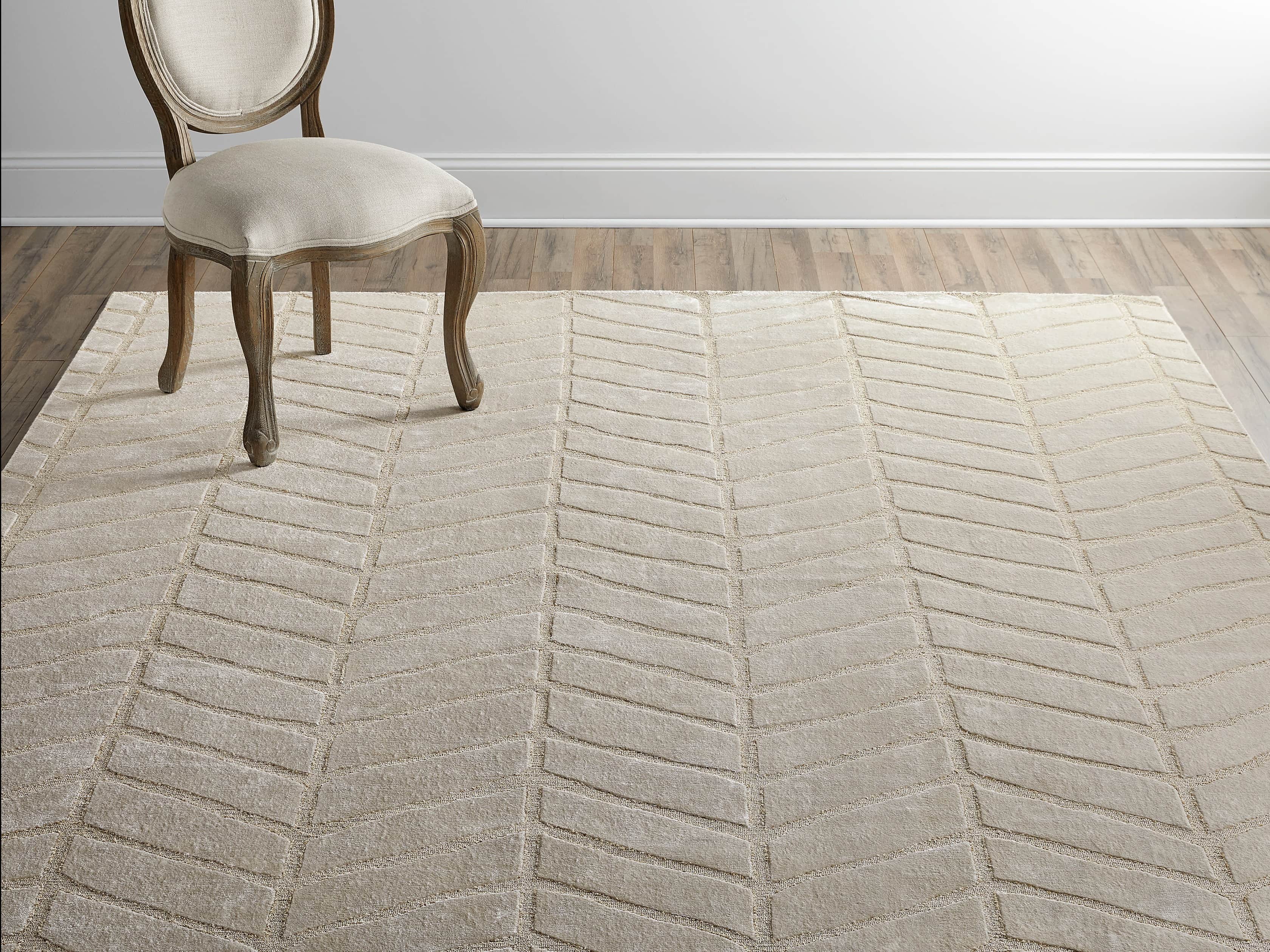 Seville 9' x 12' Hand Knotted Rug in Ivory
