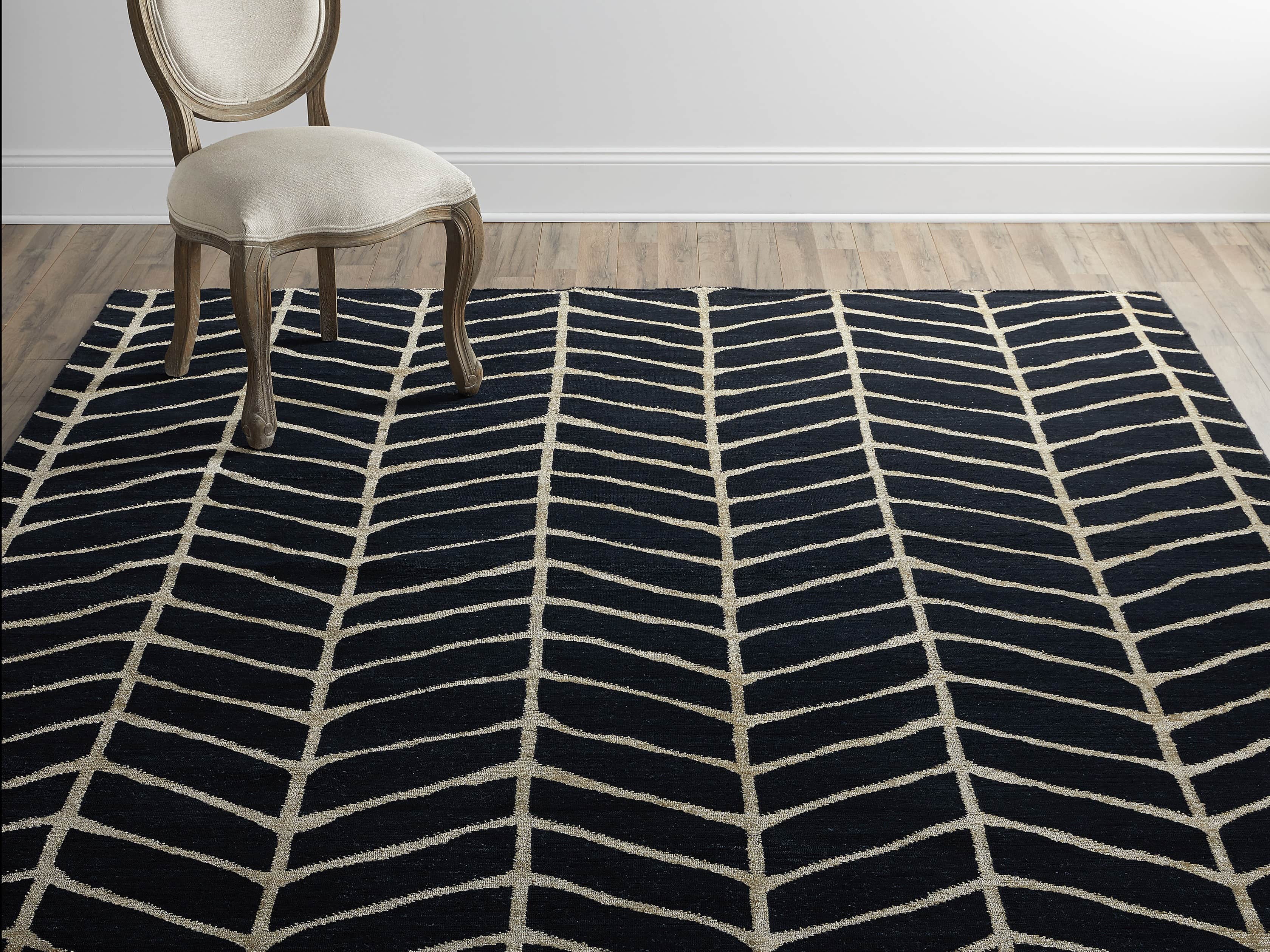 Seville 8' x 10' Hand Knotted Rug in Navy