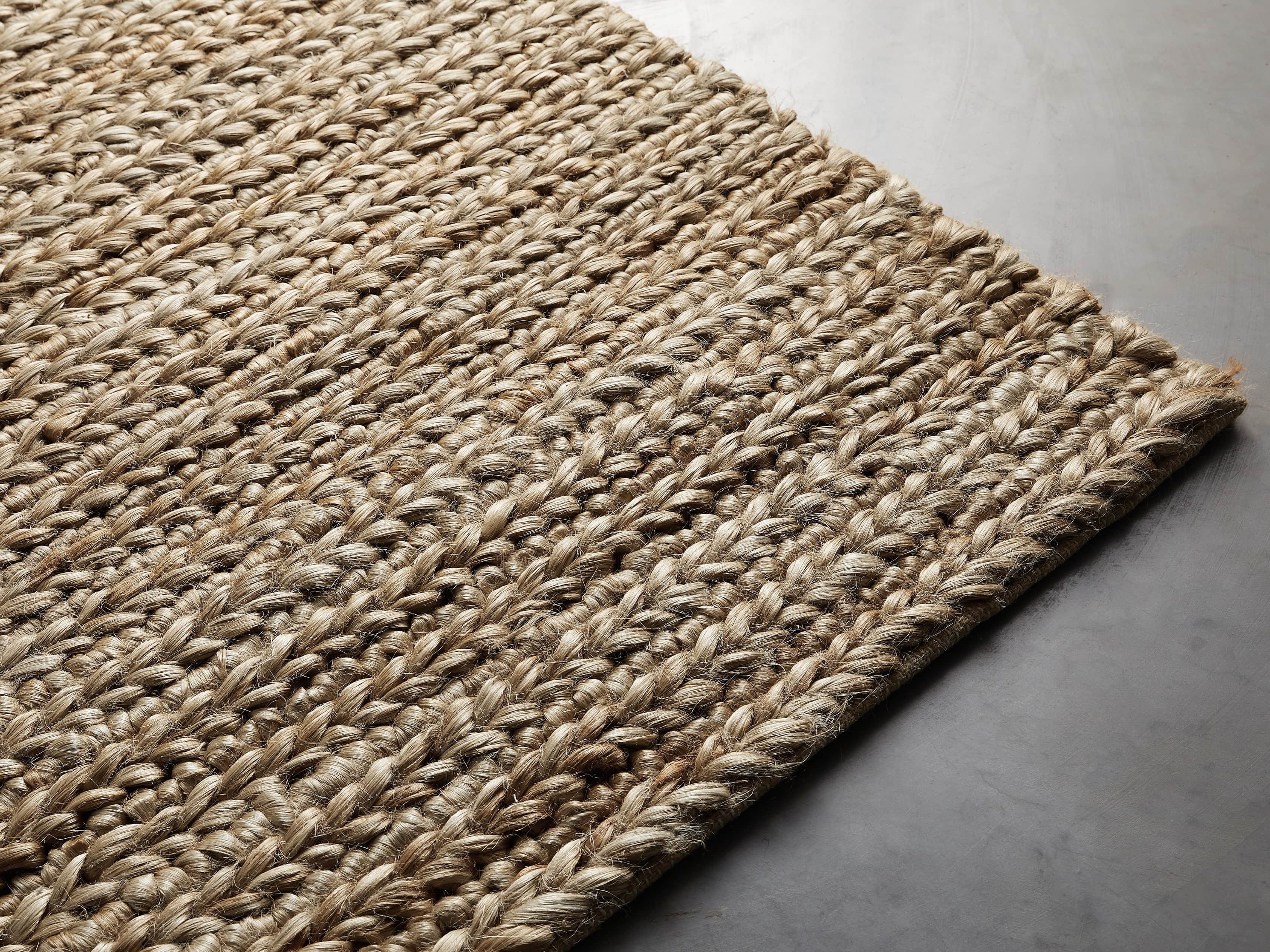 Braided Jute 6' x 9' Handwoven Rug