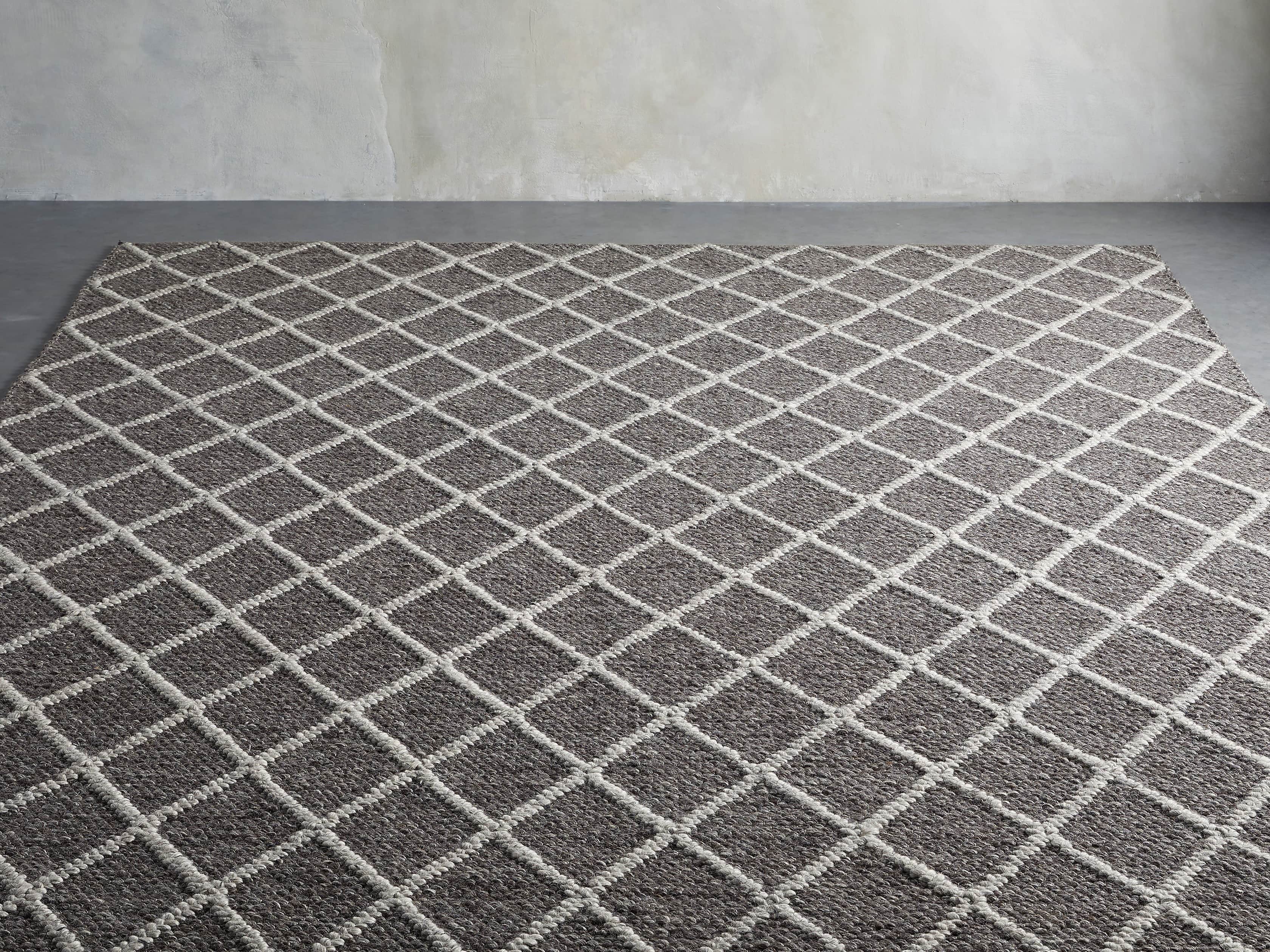 Canyon 6' x 9' Handwoven Rug in Graphite