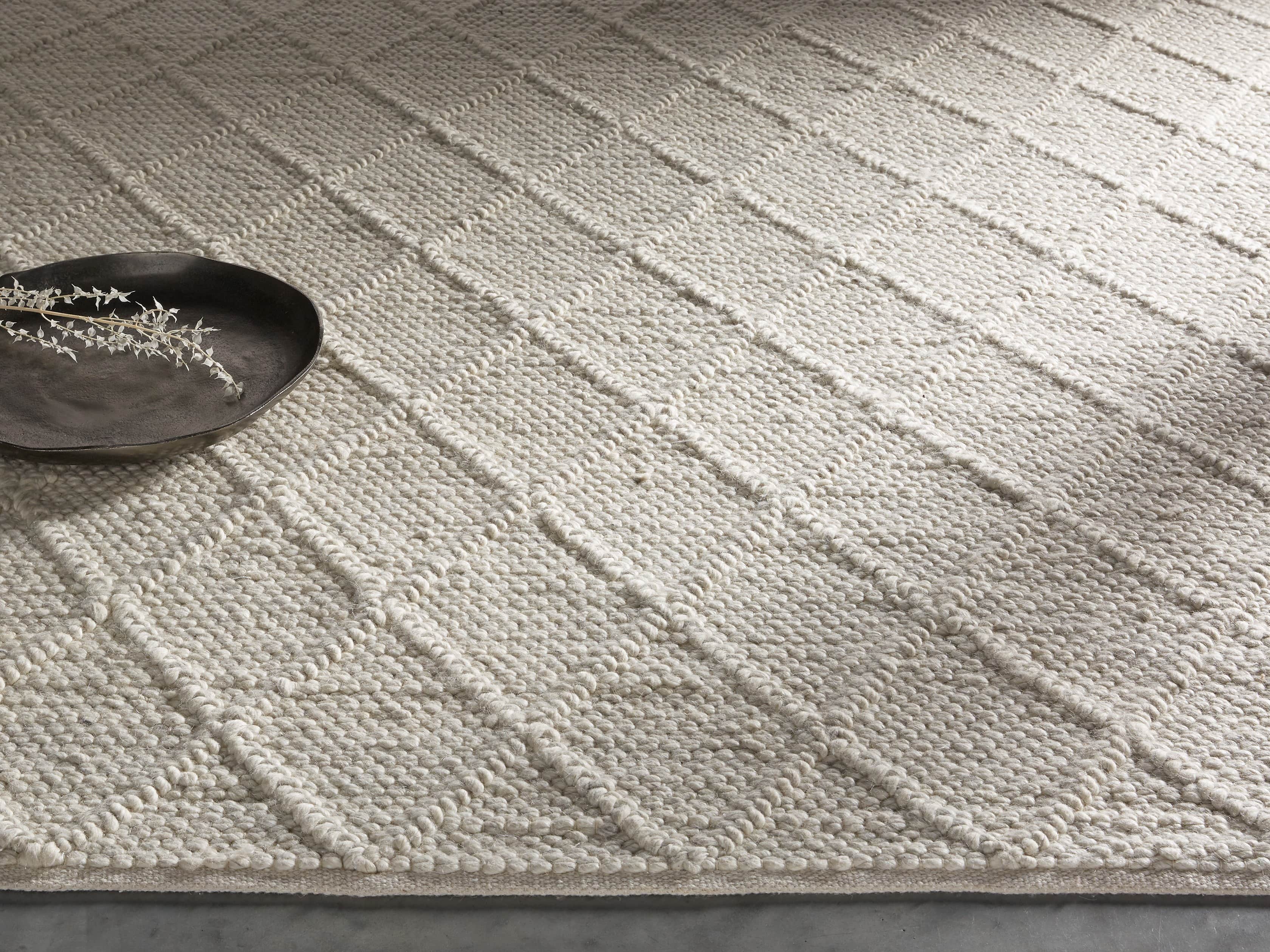 Canyon 6' x 9' Handwoven Rug in Ivory