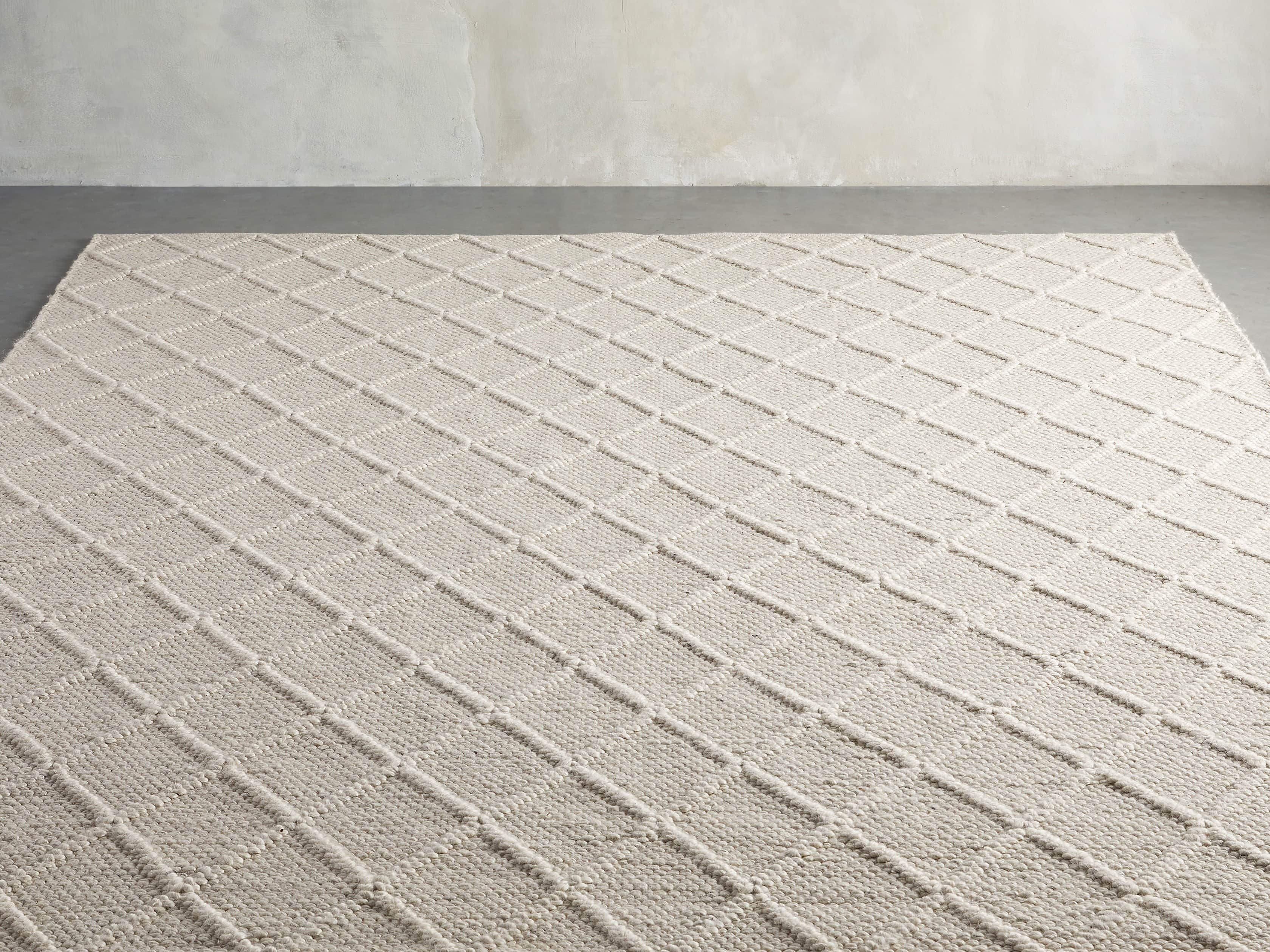 Canyon 6' x 9' Handwoven Rug in Ivory