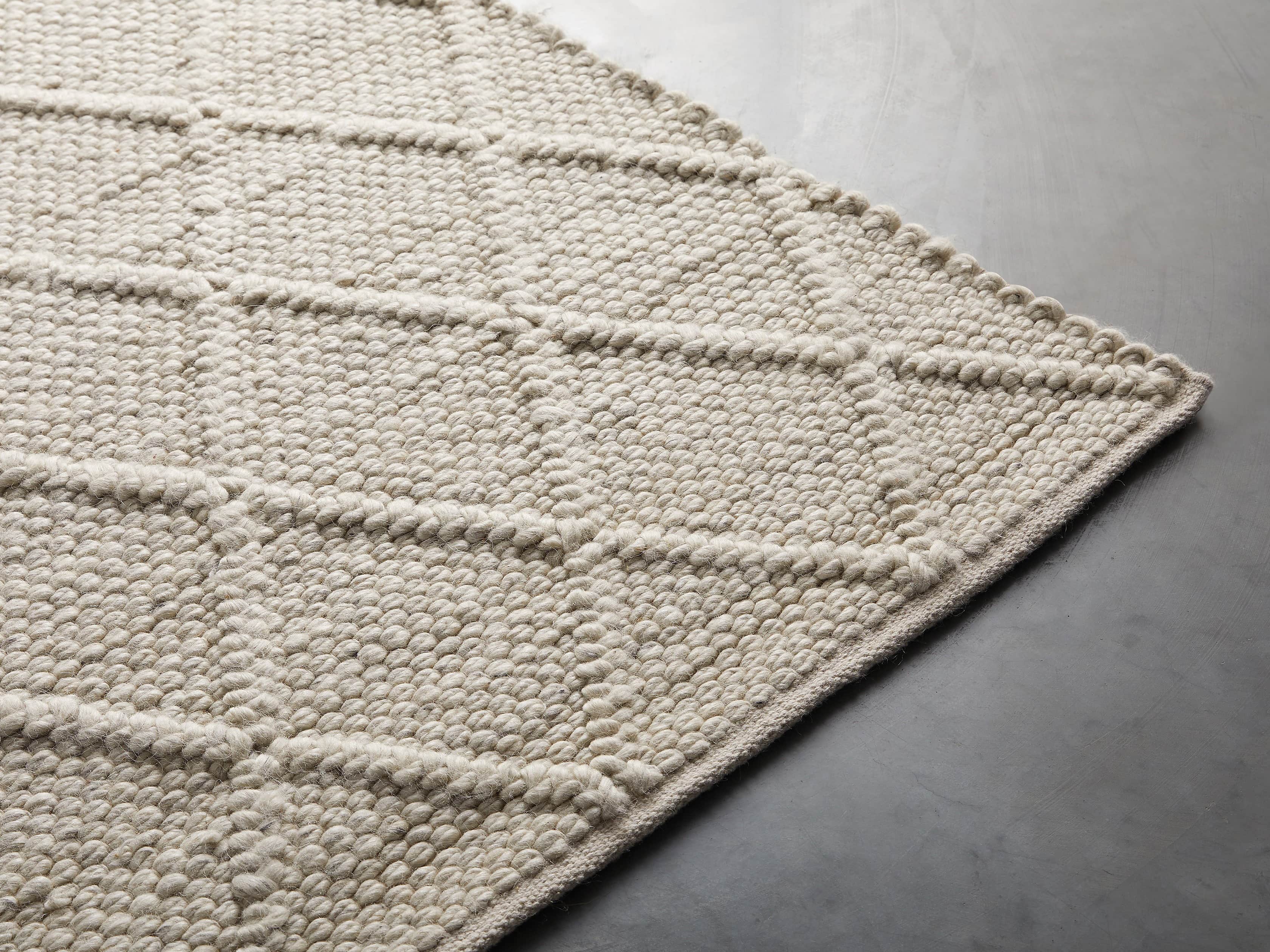 Canyon 6' x 9' Handwoven Rug in Ivory