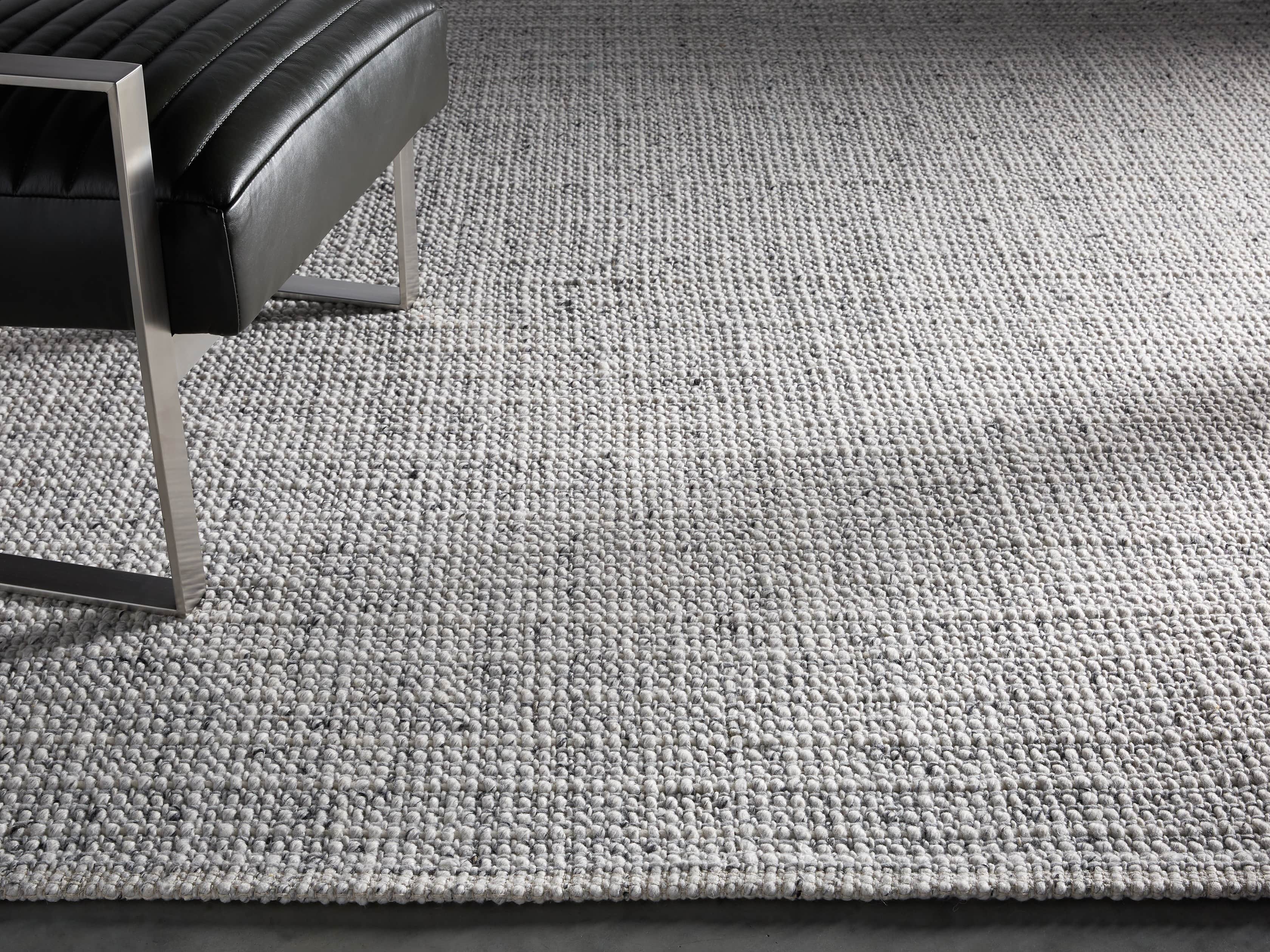 Valencia 6' x 9' Handwoven Rug in Ivory