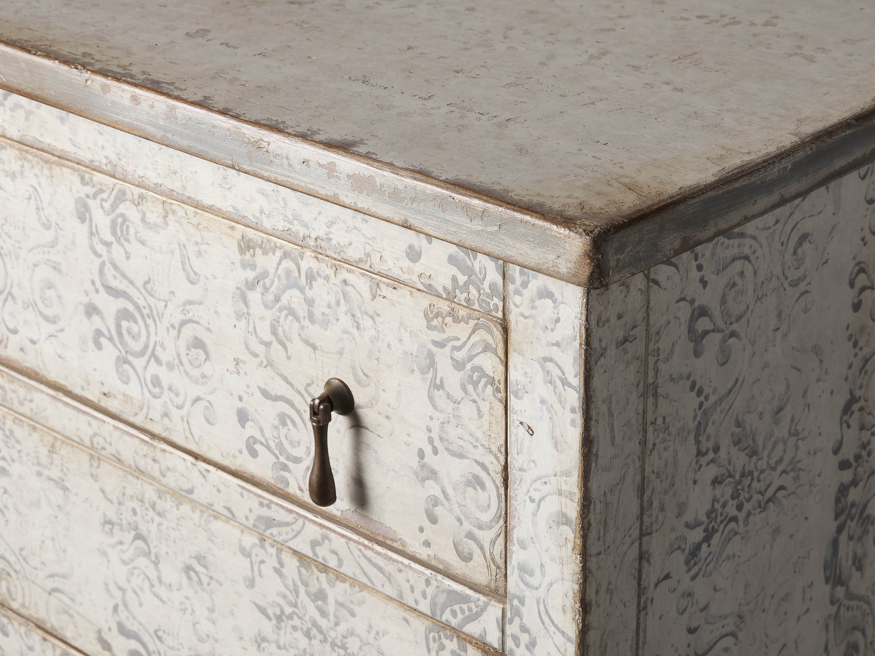 Amalfi 31.5" Small Two Chest Drawer in Bianco with Grigio, slide 3 of 5