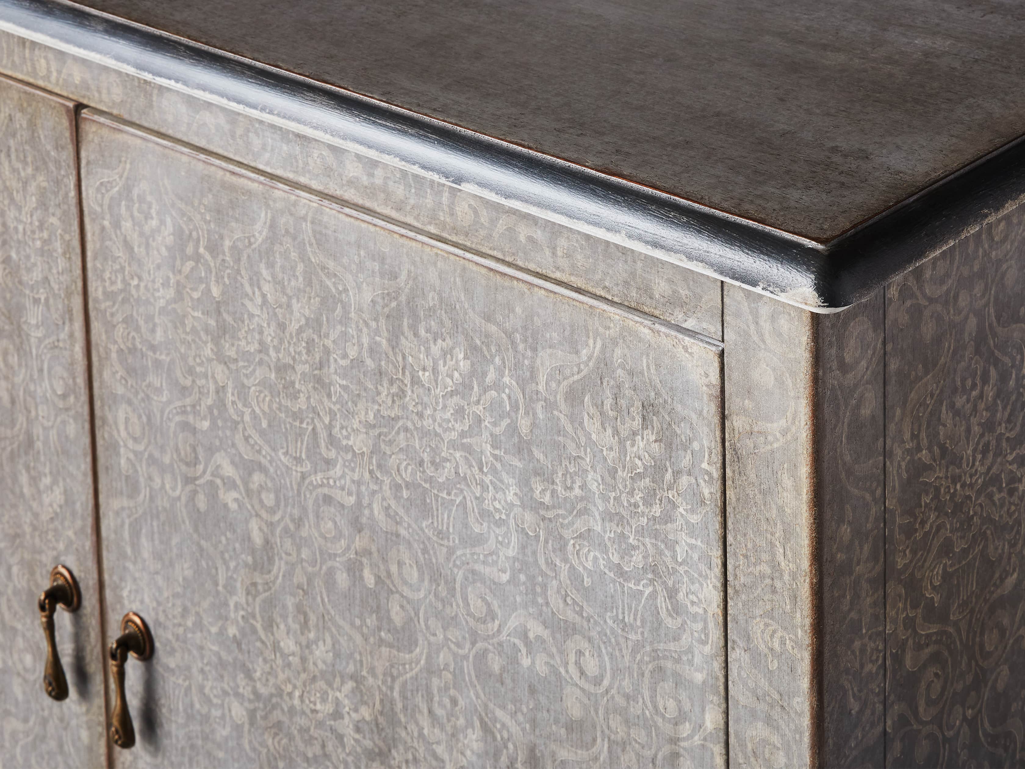 Amalfi 44.5" Modello Isabella 2 Door Chest in Dolphine Grey with Bianco, slide 3 of 4