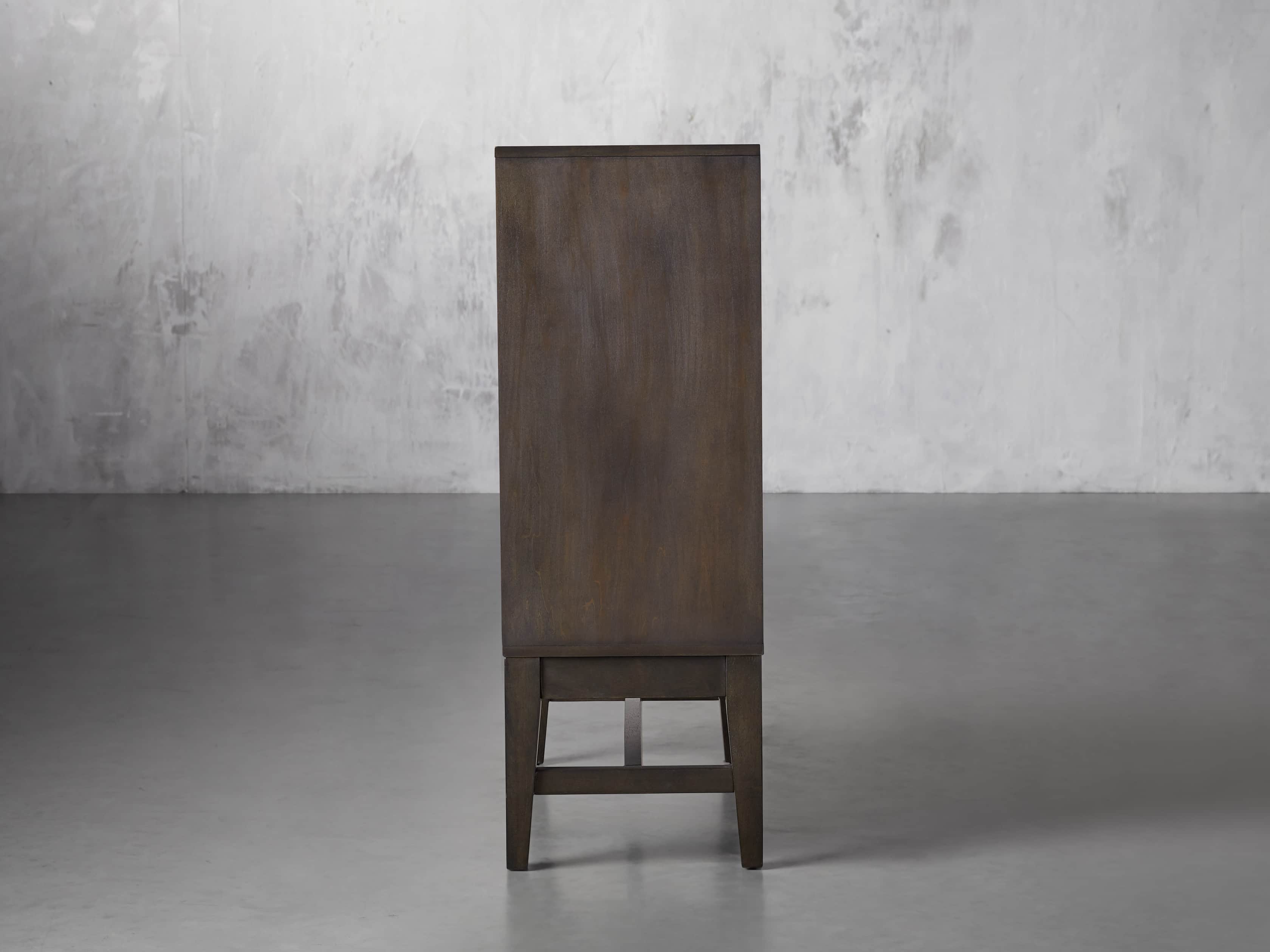 Verse 17" Cabinet, slide 4 of 7
