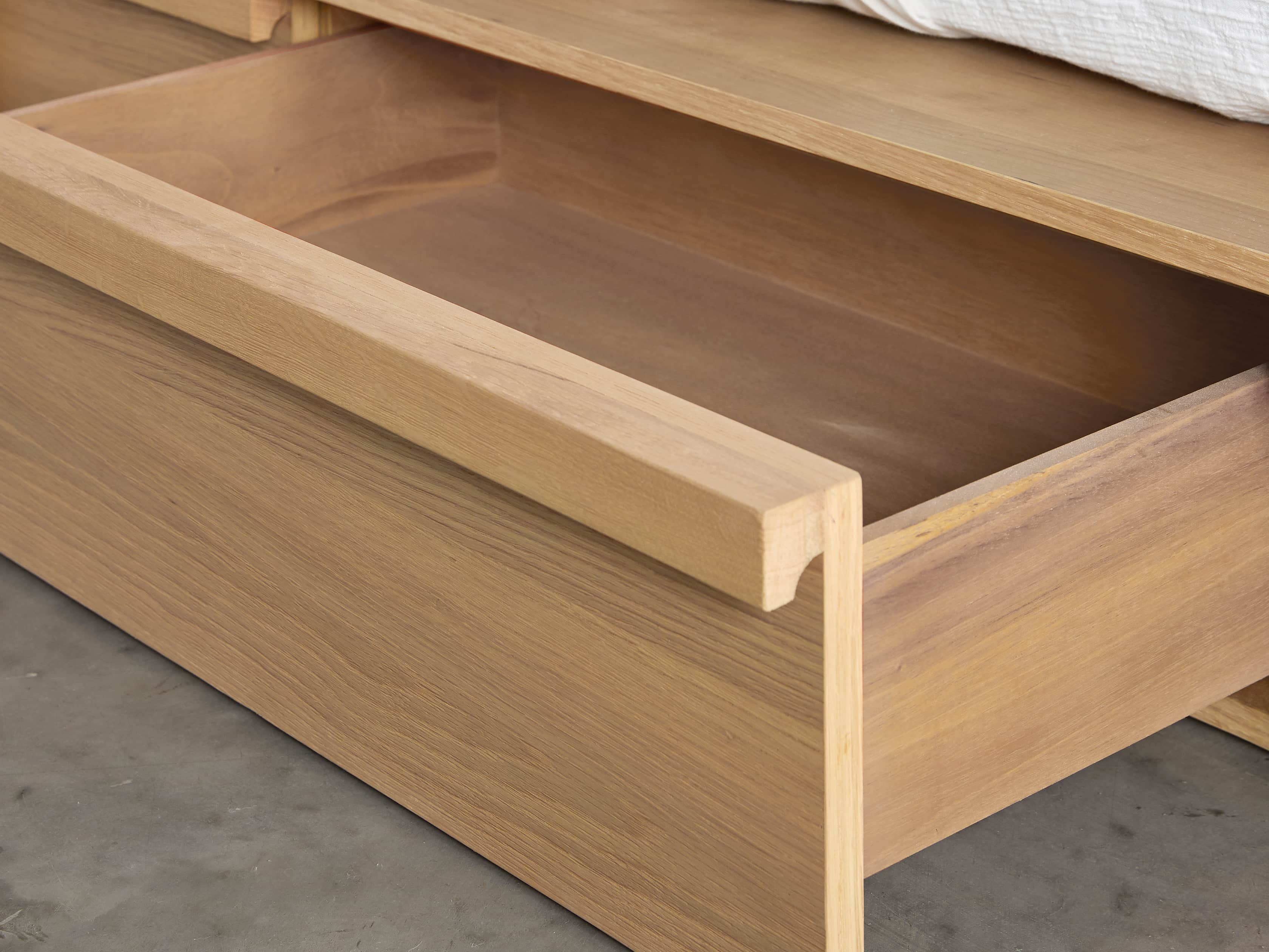 Bodhi 40" Queen Storage Bed in Natural