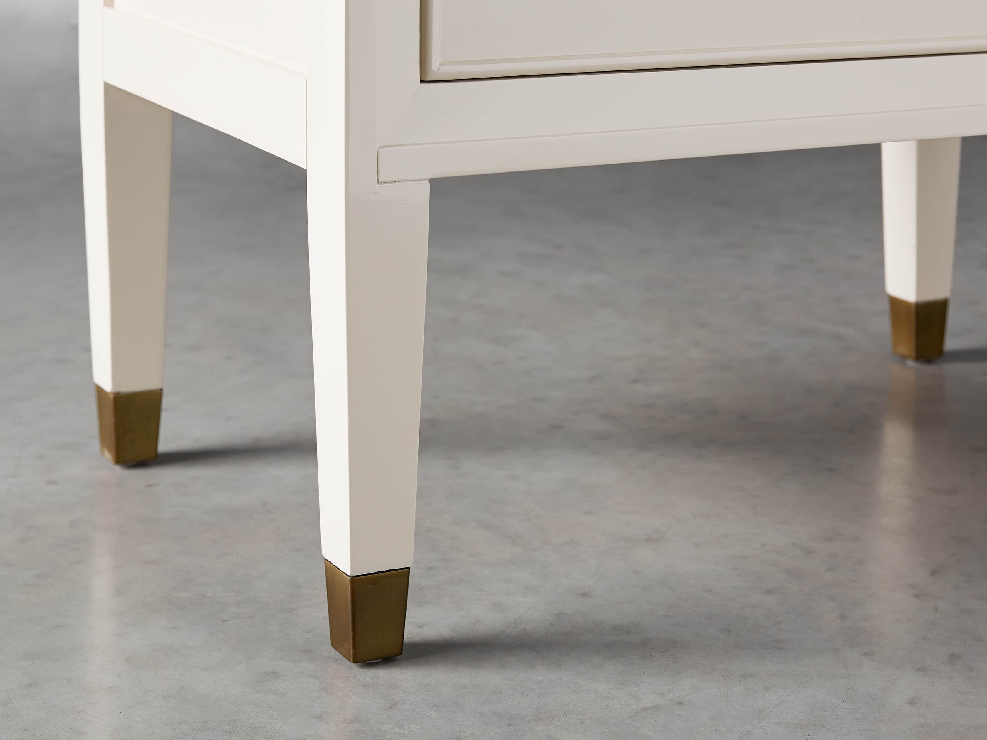 Lenox 29" Nightstand in Dove