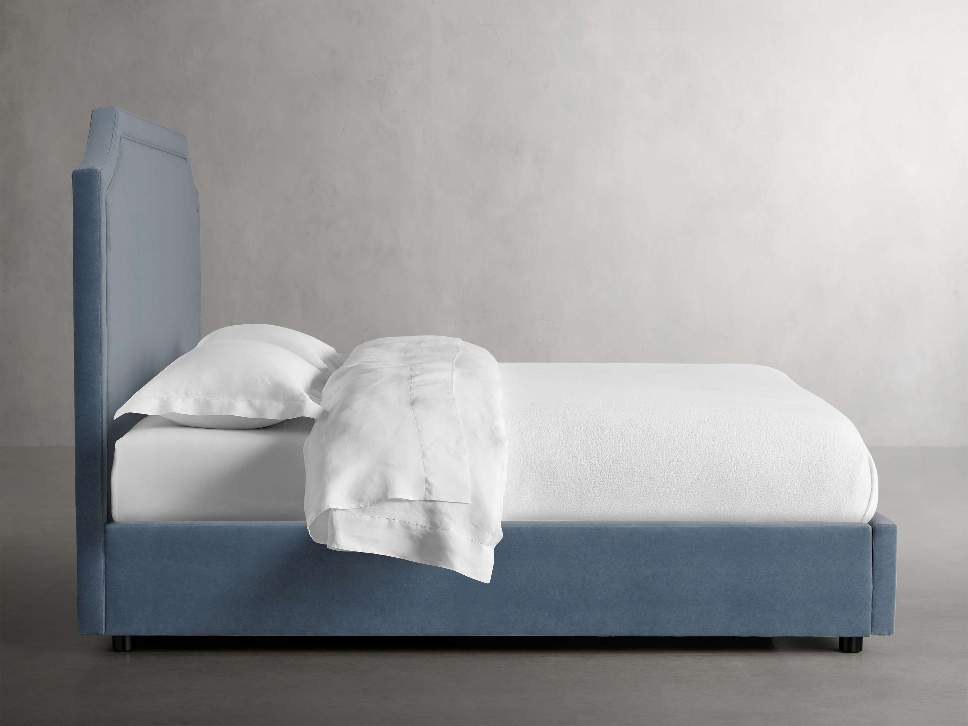 Lillian Bed