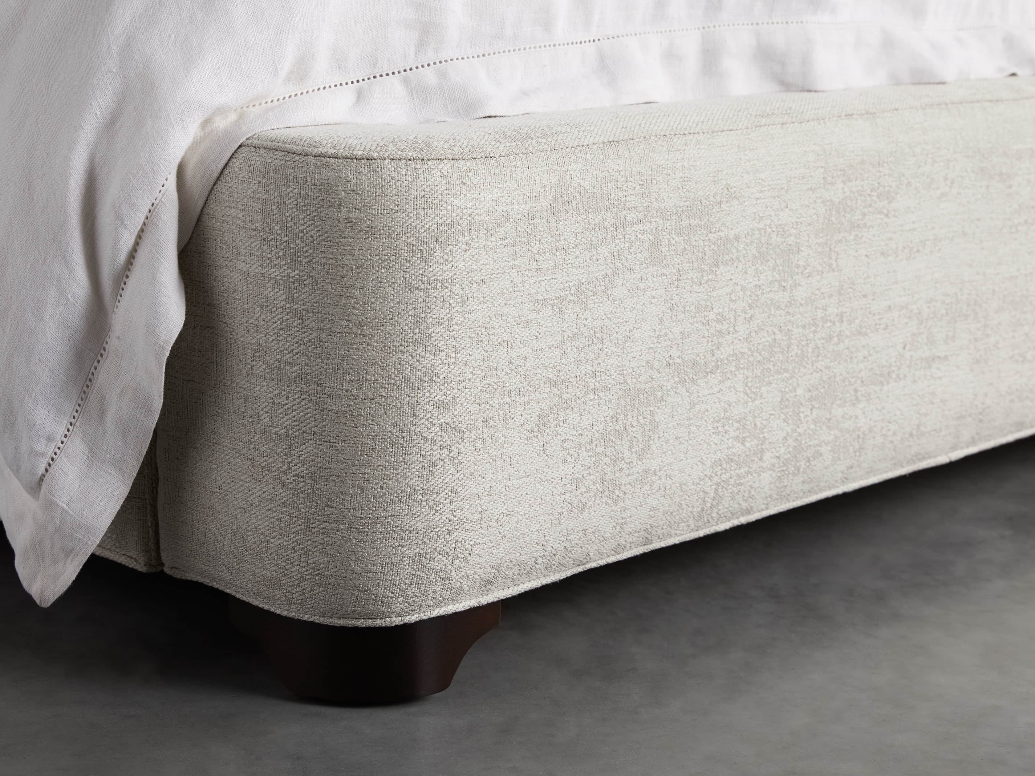 Mariah 64" Upholstered Tufted King Bed