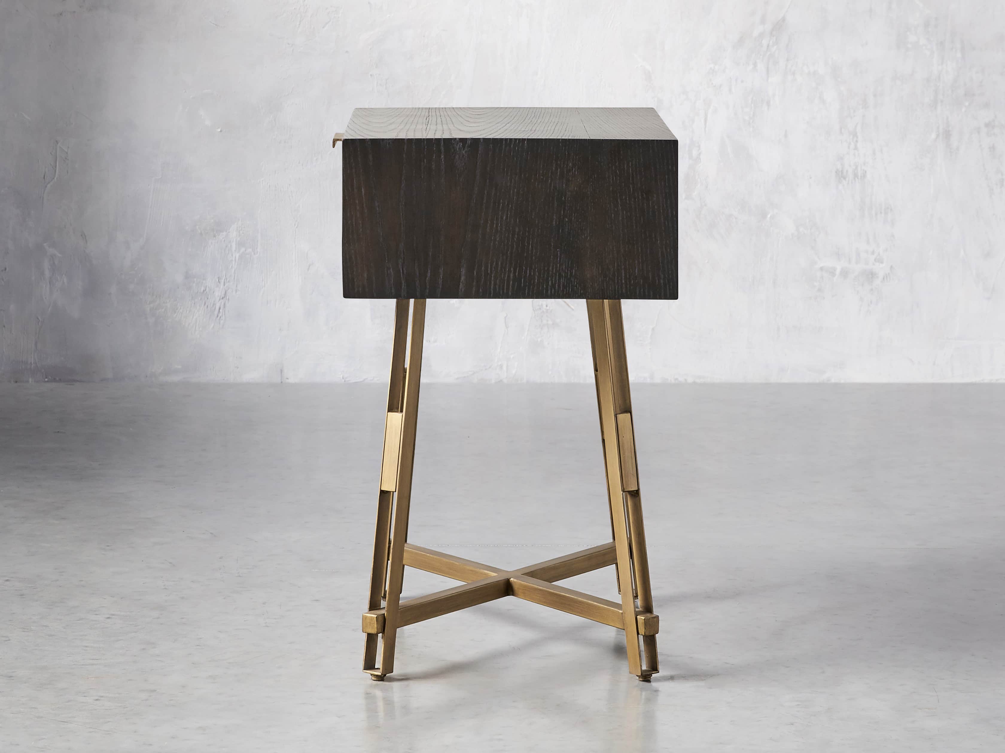 Nika 22" Nightstand