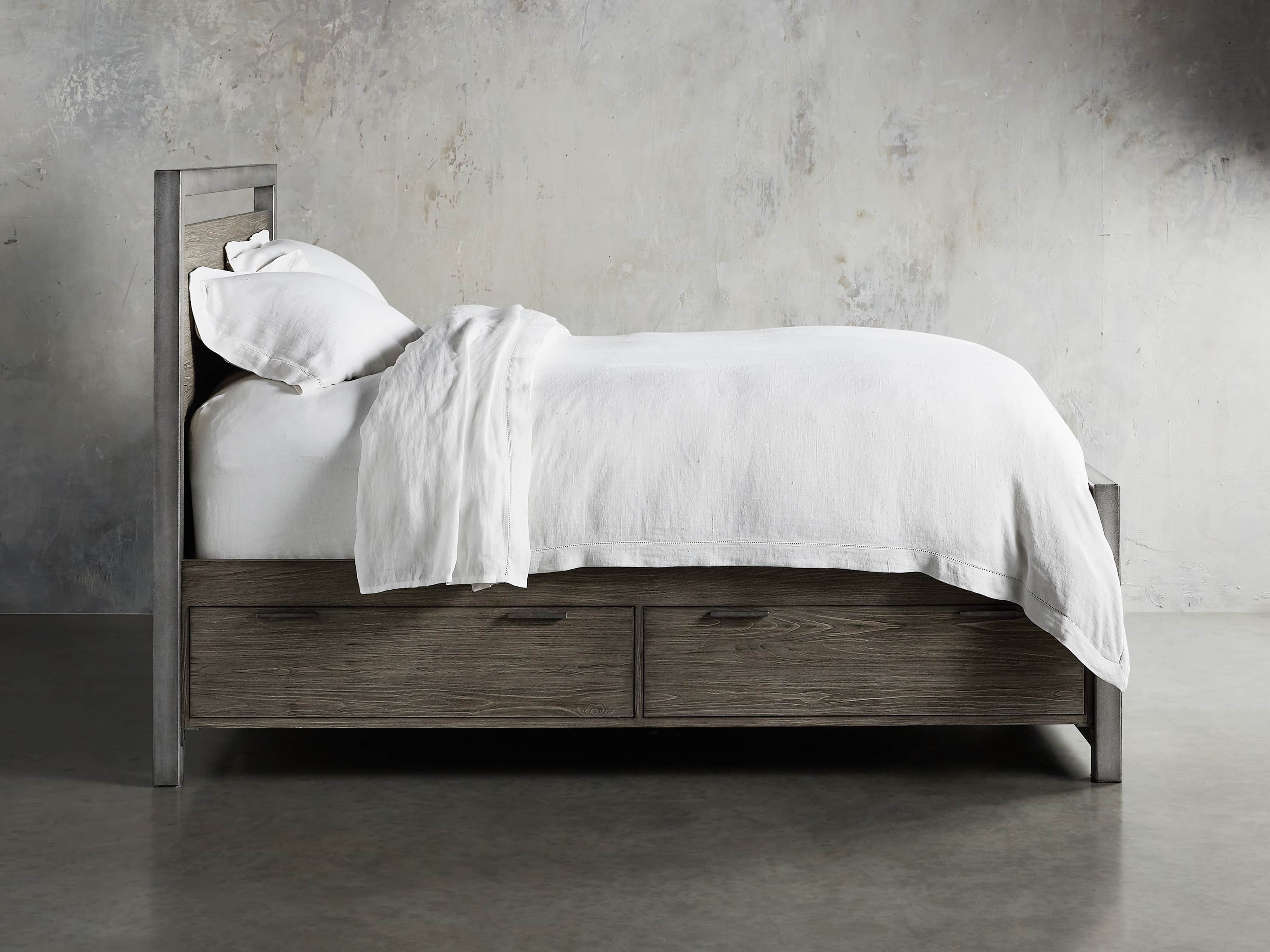 Palmer 54" Storage King Bed in Stone on Ash