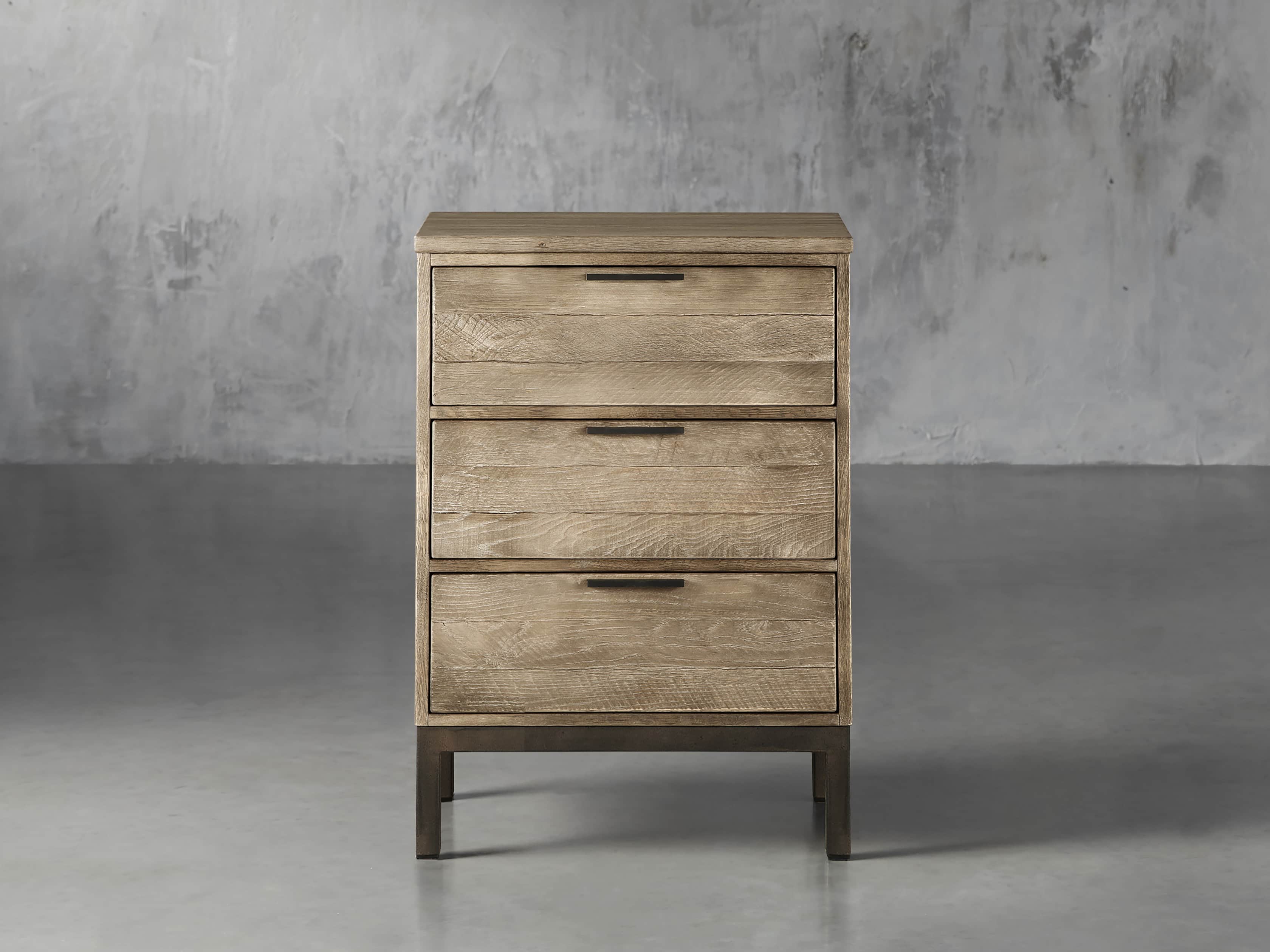 Palmer Nightstand In Natural Oak