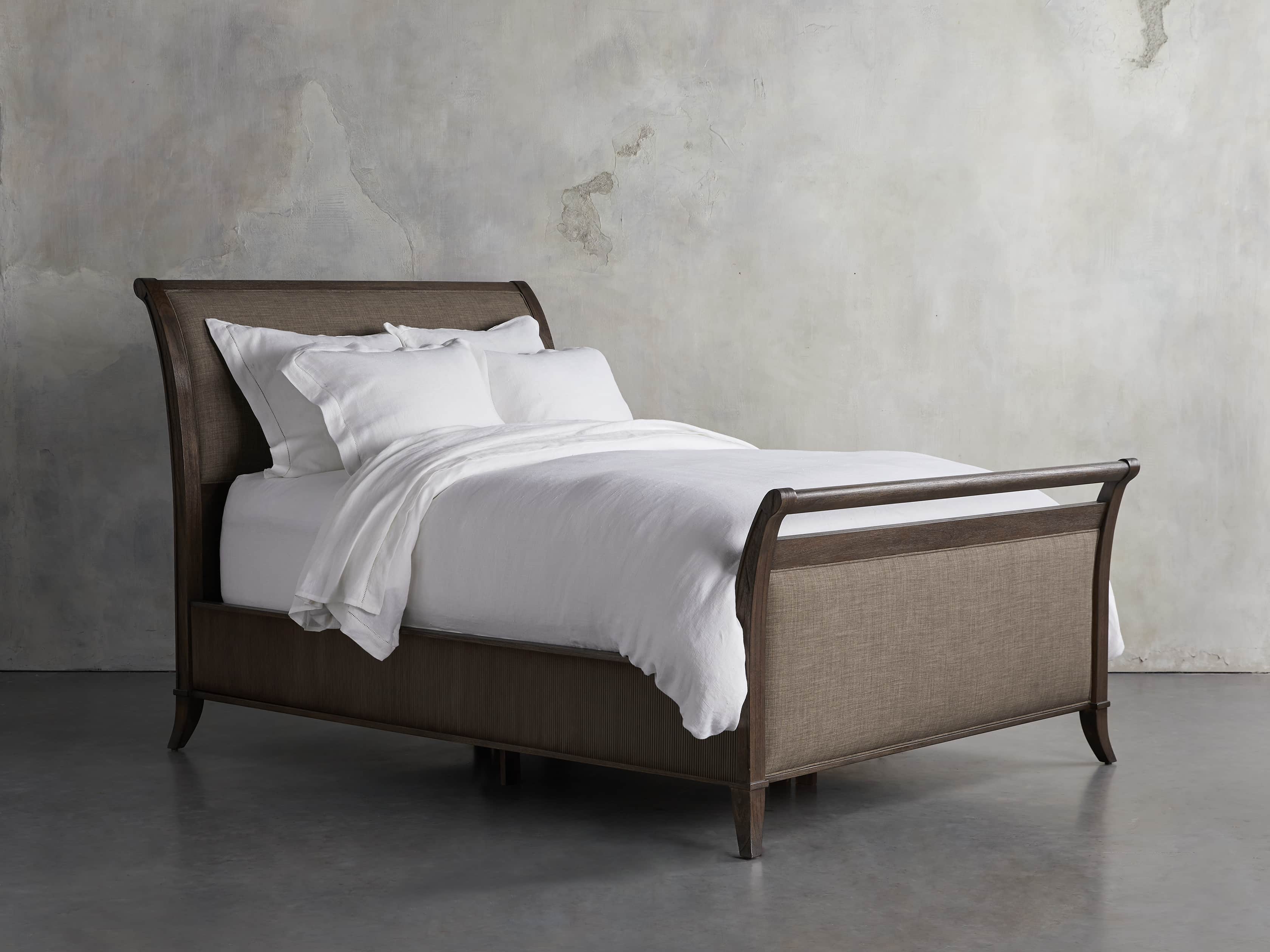 Pearson King Bed with Footboard in Bastian Brown